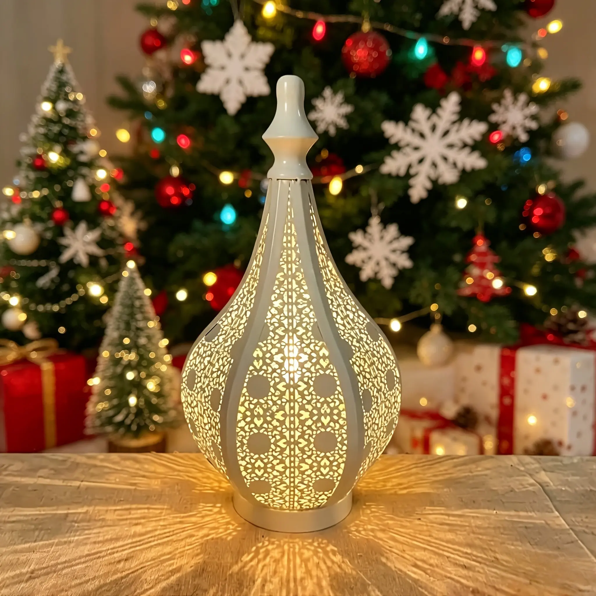 1pc Ironwork Hollowed-Out Light Shadow Decorative Battery-Powered Portable Table Lamp, for Home Kitchen Bedroom Atmosphere Christmas Thanksgiving, 12.99 X 4.33inch (Without Battery)