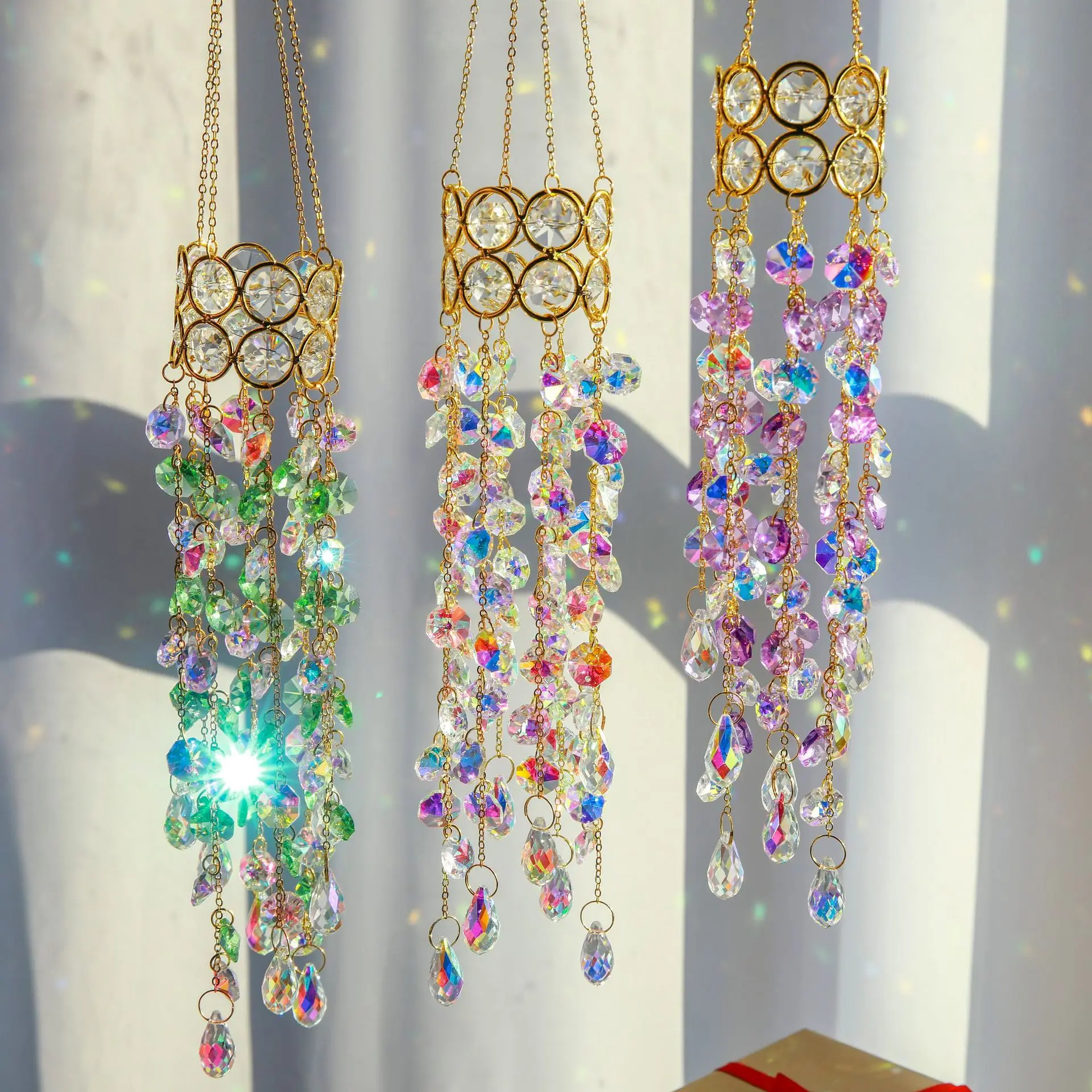 Shiny Crystal Wind Chime Hanging Prism Ornaments, Rainbow Suncatcher Crystal Ball Pendant, Indoor Chandelier Decor & Outdoor Yard Garden Light Catching Decor
