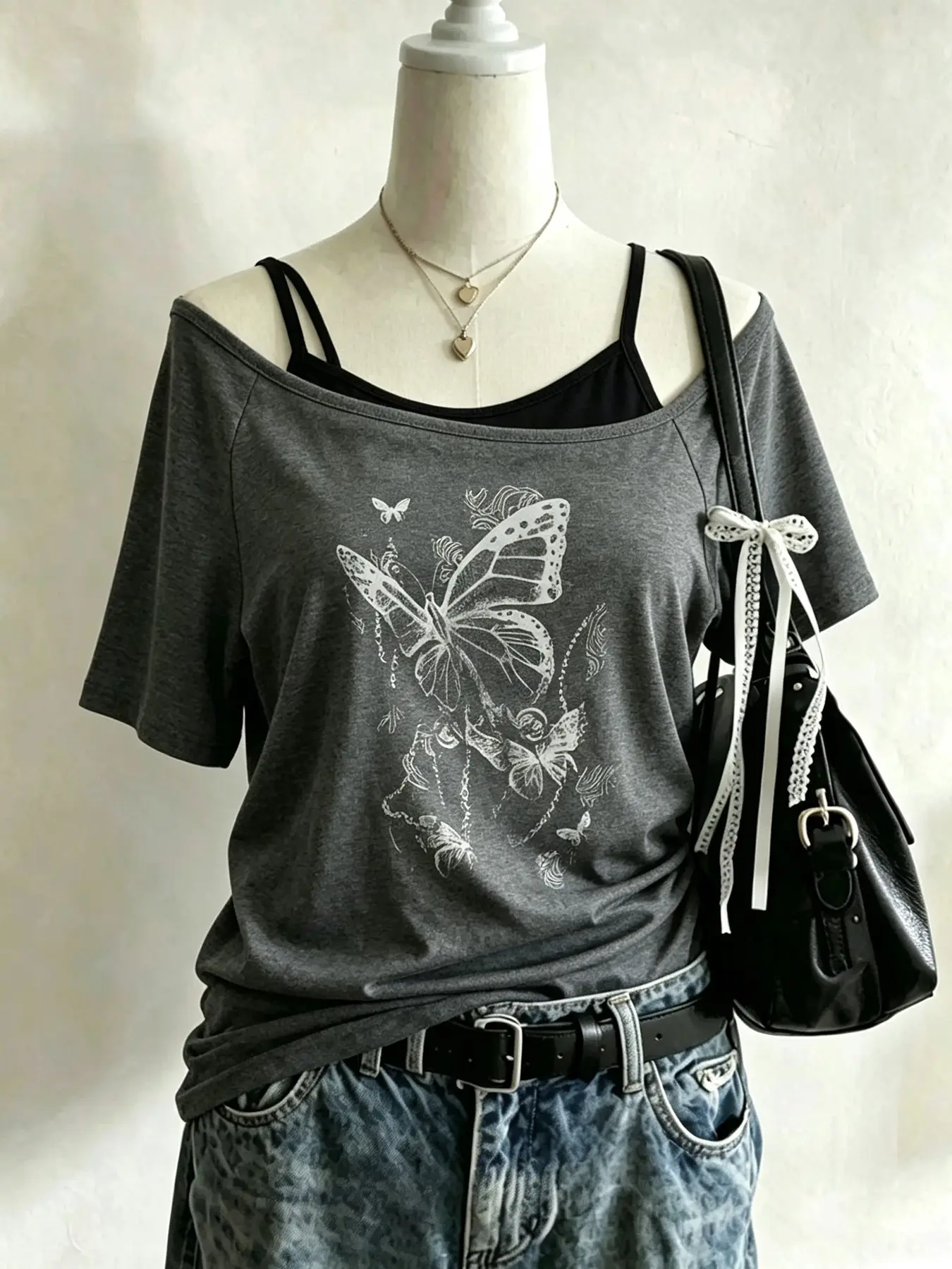 Women's Butterfly Print Off-Shoulder Fake Two-Piece T-Shirt, Short Sleeve Slim Fit Top, Casual Y2K Street Chic Style Summer Wear