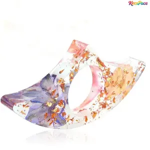 1 Piece Dried Flower Resin Acrylic Book Holder, Creative Thumb Ring Page Holder, Exquisite Dried Flower Decor Bookmark, Portable Reading Accessory for Book Lovers and Avid Readers