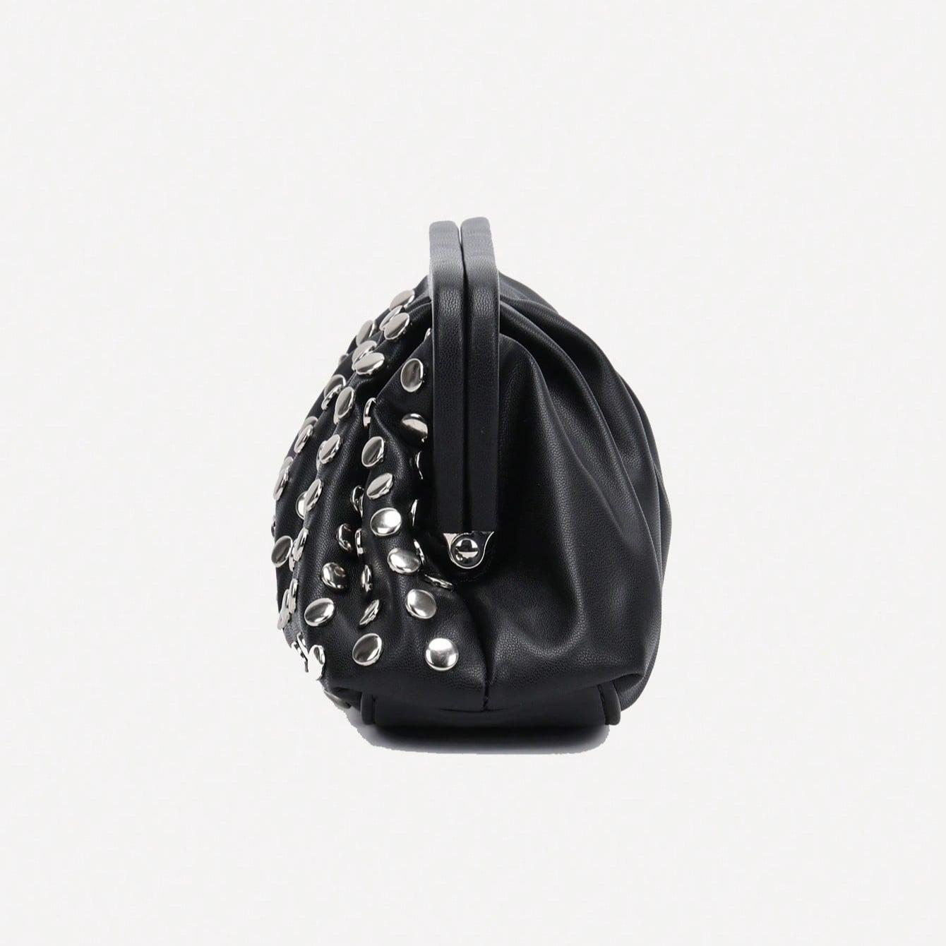 New Fashionable Versatile Simple Rivet Banquet Clutch Bag Niche Design High-End Retro Punk Style Popular Design Commuting Shopping Ladies Black, Halloween Purse Perfect Handbag For Fancy Party Halloween Fashion & Gothic Fashion