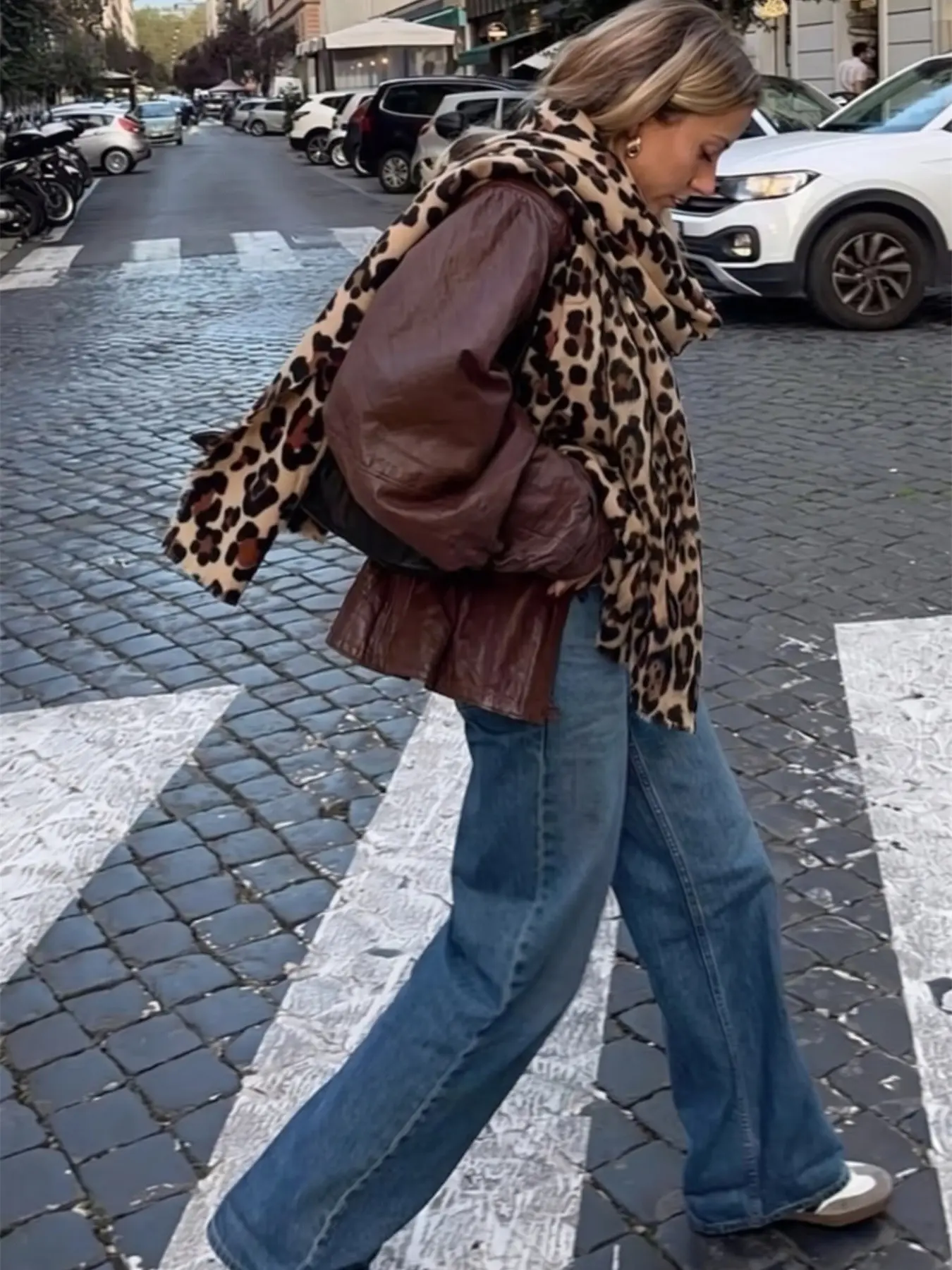 Boho Leopard Print Shawl, Lightweight Pashmina Scarf, Soft Warm Wrap, Long Printed Silk Scarf, Casual Fit Accessory, Fashionable Cape