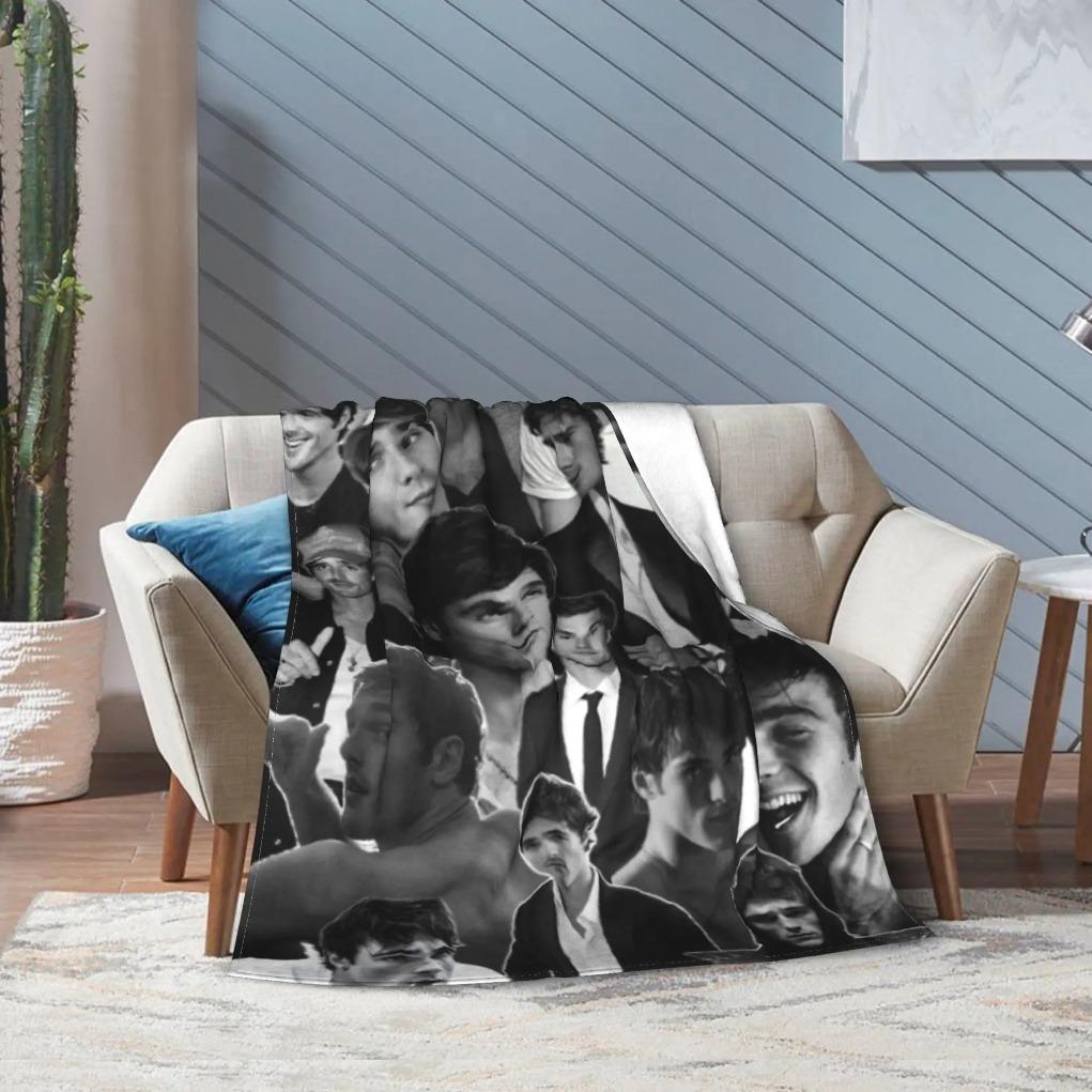 Jacob Elordi Australian Actor Poster Blankets Quality Soft Warm  Throw Blanket Winter Travel Outdoor Comfortable Bedspread  Best choice for home and outdoor