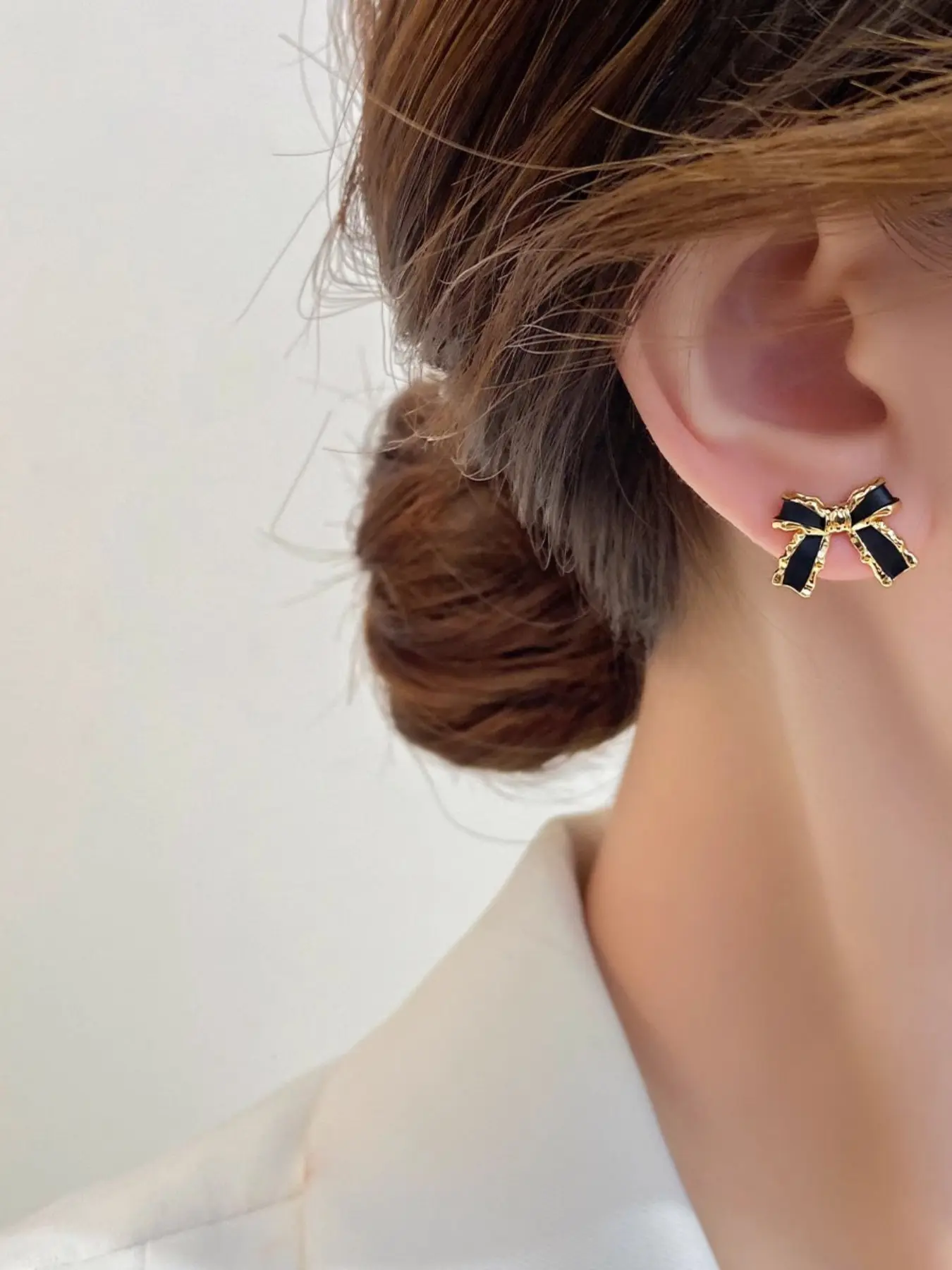 Elegant Bow Ear Studs, French Style Vintage Design, Korean Trendy Fashion Jewelry, High-End Look, Versatile Party Accessory