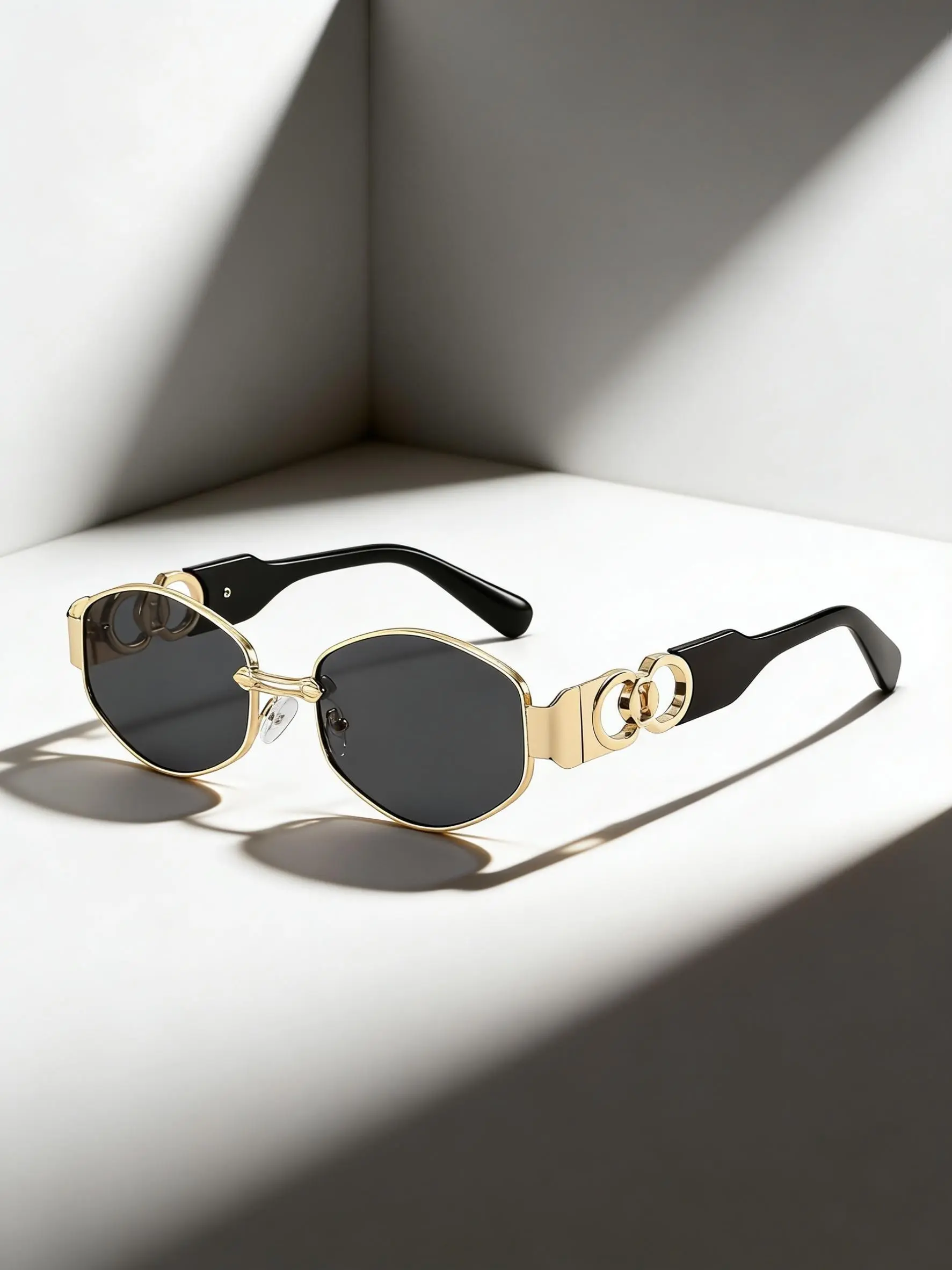 Vintage Oval Narrow Frame Sunglasses for Women and Men, Hexagonal Golden Metal Sunglasses with UV Protection, Stylish Shades