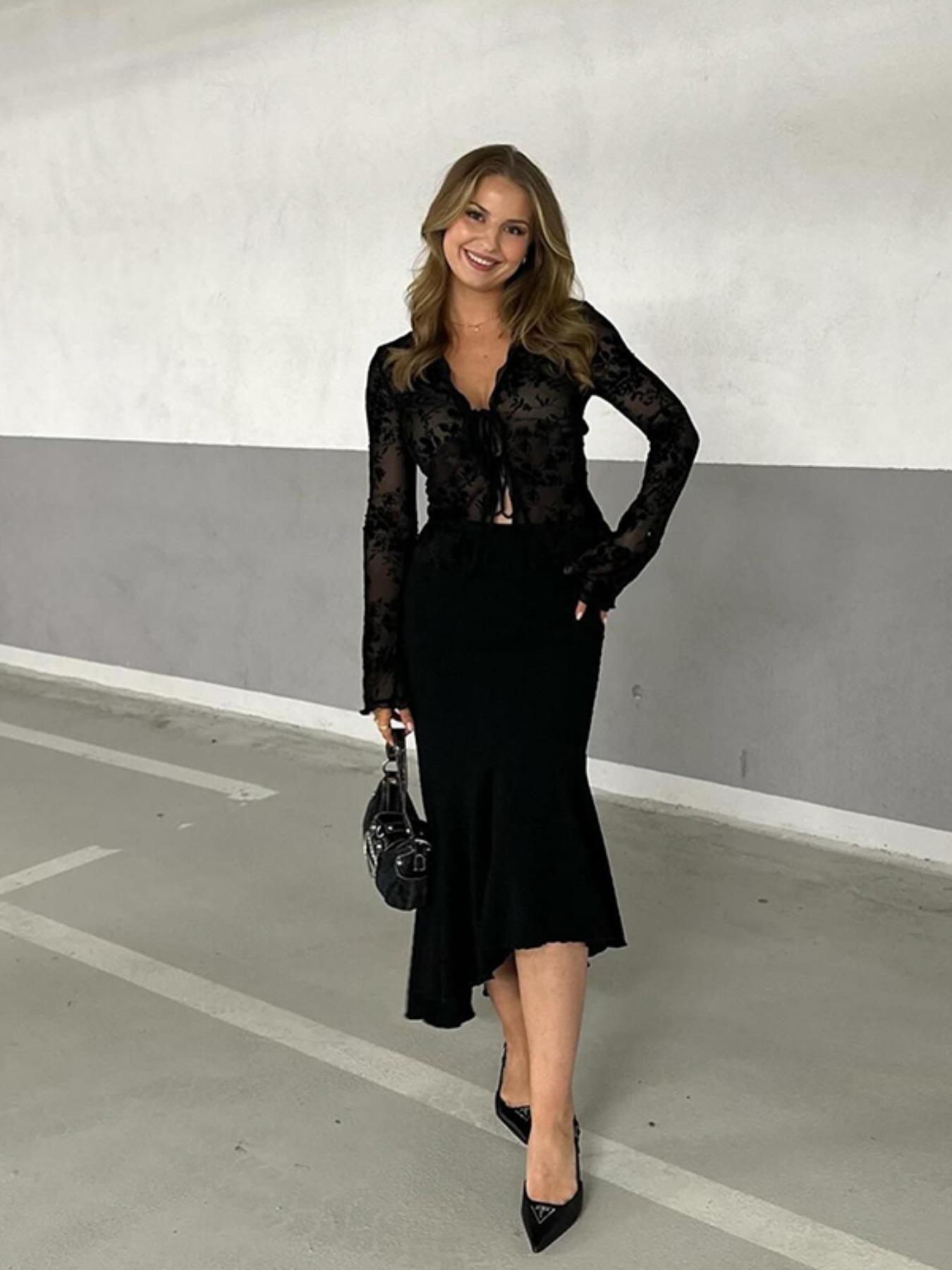 2026 New Fashion Chiffon Blouse, Elegant Ruched Flare Sleeve Top, Slim-Fitting Casual Style, Spring & Fall Wear