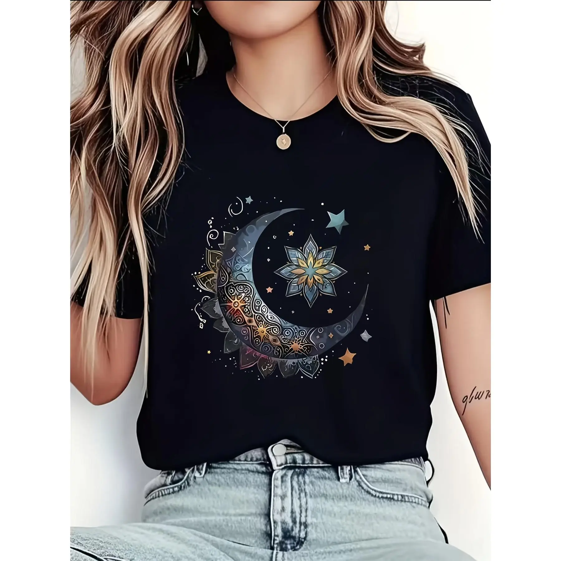 Plus Size - Plus Size - Gray Crew Neck Moon Print Short-Sleeved T-Shirt, a Must-Have for Casual Fashion, Suitable for Spring, Summer And Autumn, Slightly Loose, Comfortable And Skin-Friendly, Plus Size Women'S Casual And Elegant T-Shirt