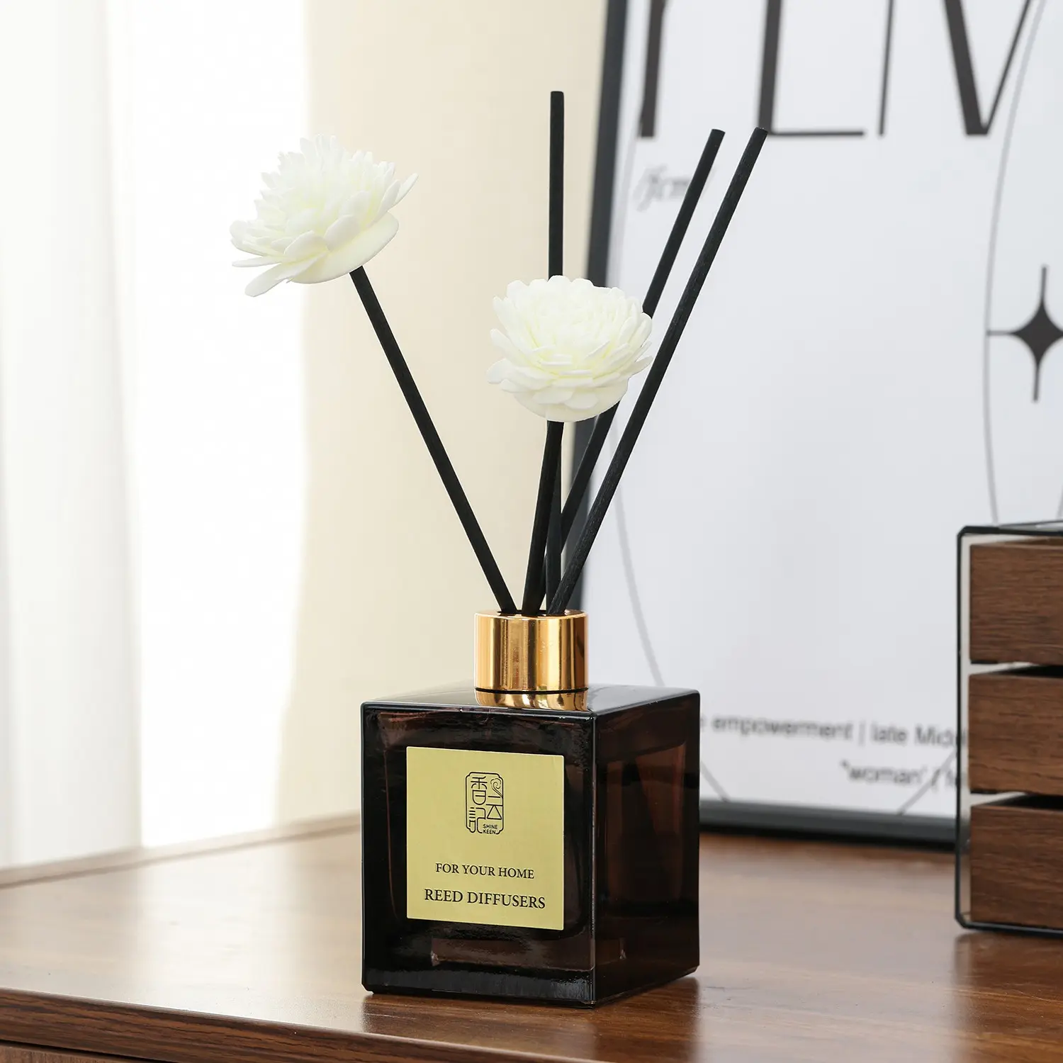 Fireless Scented Reed Diffuser for Home, Long-Lasting Scent, Sleep Aid, Odor Eliminator, Glass Bottle, Elegant Artificial Flower, Natural Essential Oil