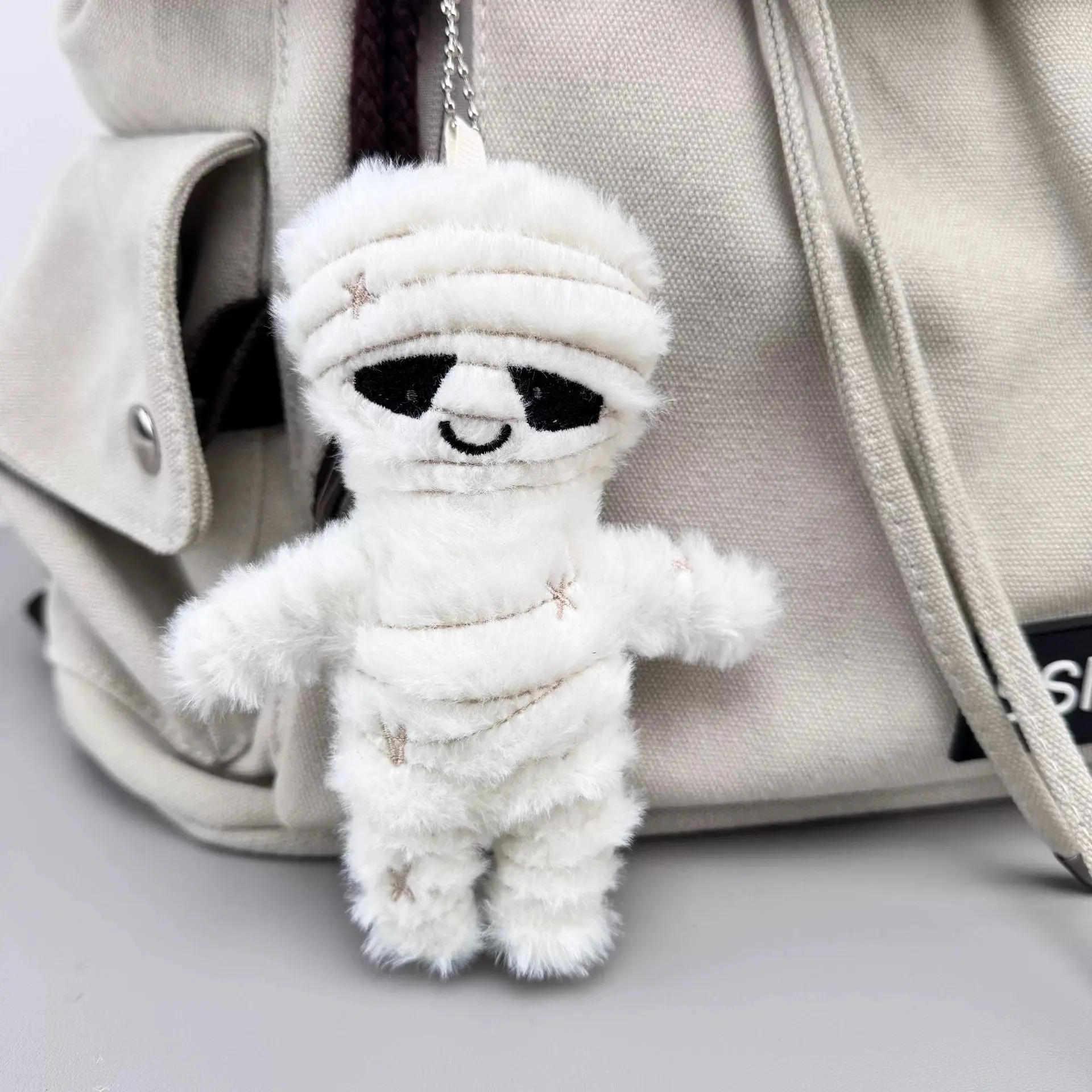 1pc Halloween funny skeleton mummy pendant, holiday decoration ornament - small gift for friends