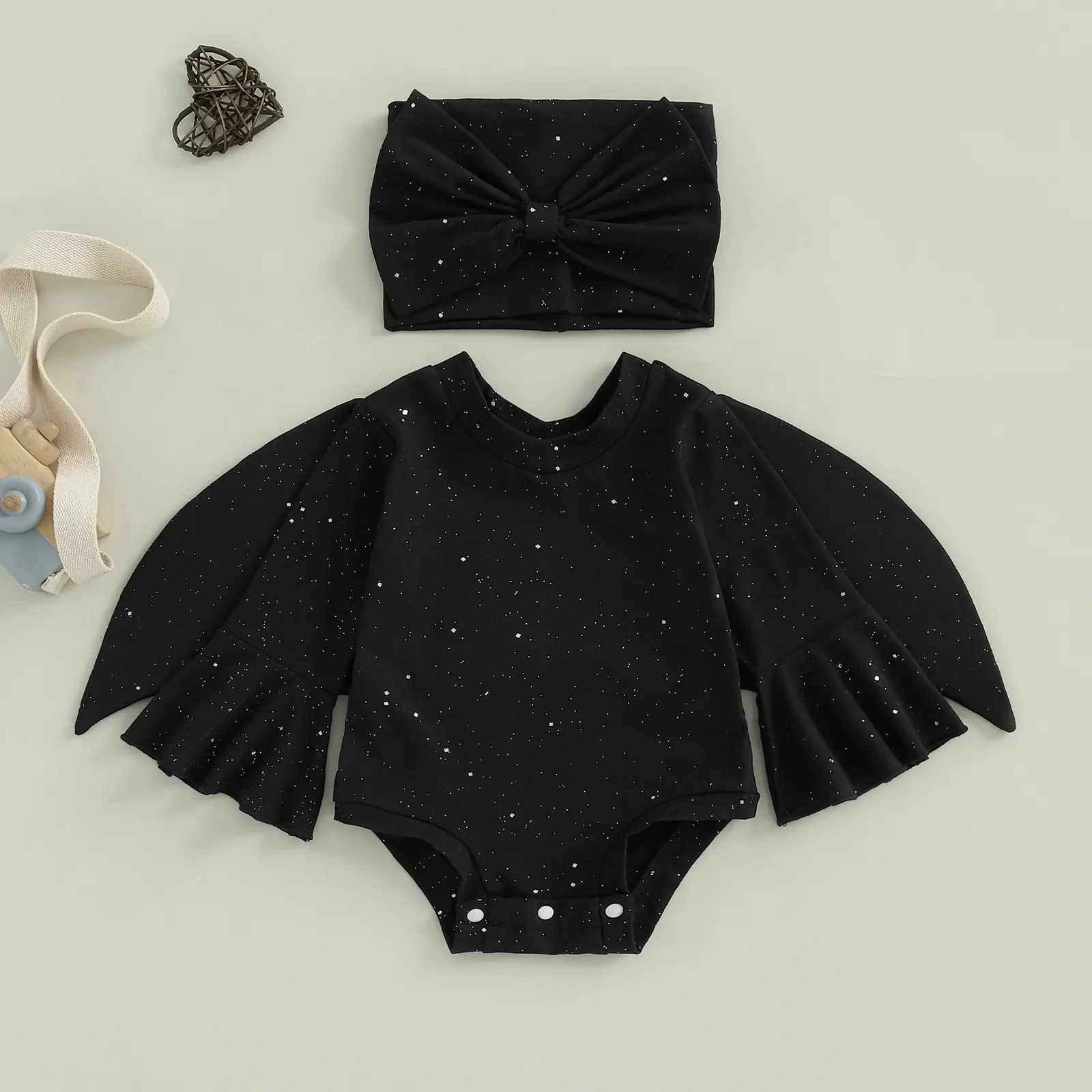 Meihuida Infant Baby Girls Halloween Costume Black Bat Flared Long Sleeve Romper and Wings Headband 3pcs Outfit Set
