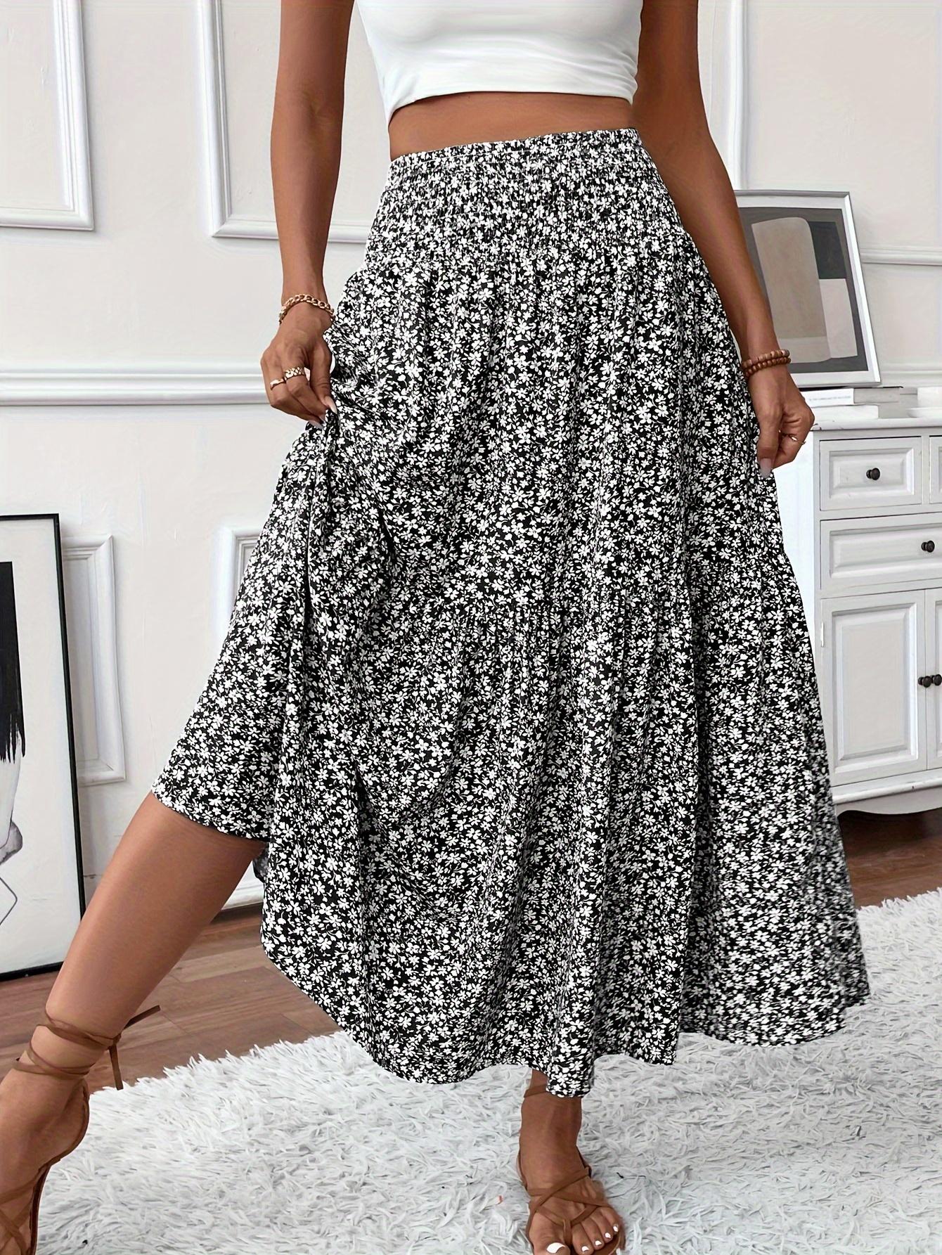 DP 021742   Women's Elastic Waist Skirt - Casual Ditsy Floral, Pocket Detail