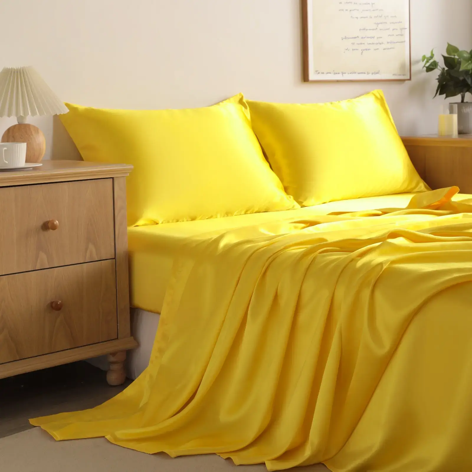 Satin Bed Sheet Set, Luxury and Silky Solid Color Sheet and Pillowcase Set, Flat Sheet, Pillowcases, Fitted Sheet with Deep Pocket, Yellow‎