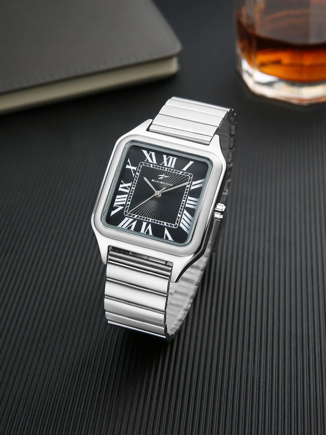 Men's Luxury Quartz Watch, Analog Watches, Silver Color Stainless Steel Case, Fashion Roman Numerals, Suitable for Casual and Formal Wear