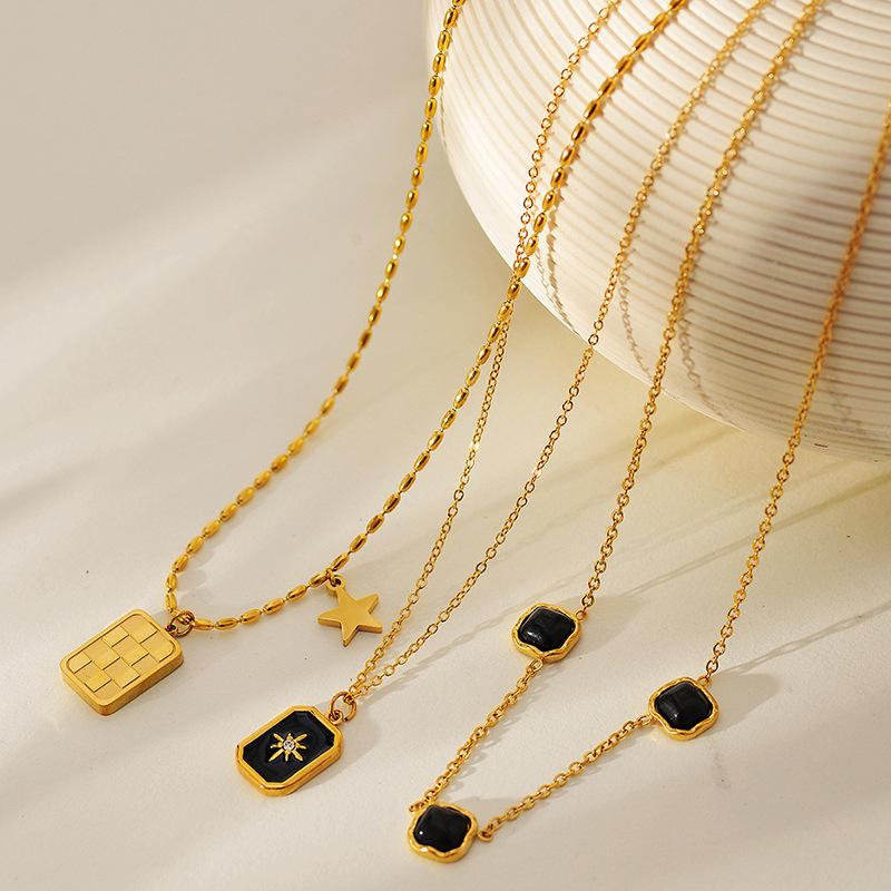 Starlight diamond necklace, niche style, light luxury collarbone chain, zircon chessboard accessory, high-end jewelry for women