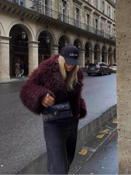 Women's Faux Fur Short Coat, Warm Loose Fit Winter Jacket, High-End Look, New Trendy Design, Perfect for Cold Weather