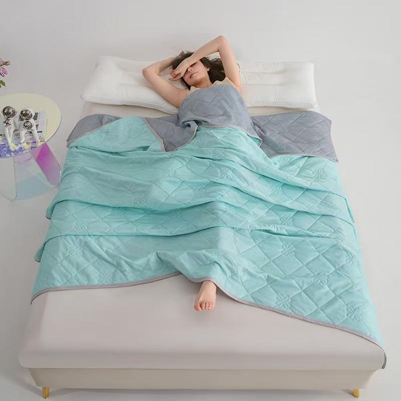 Ice Cream Cooling Blanket, Soft Lightweight Breathable Blanket, Air Conditioning Blanket, Air Conditioner Blanket, Comfortable Blanket for Home Office Travel