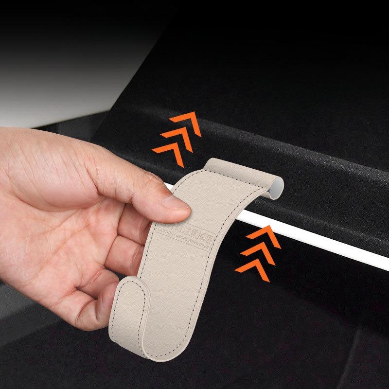 Car Passenger Seat Glove Box Hook, Anti-Scratch Vehicle Storage Hanger for Handbags, Wallets & Umbrellas – Universal Interior Organizer Suitable for SUVs, Sedans and Trucks