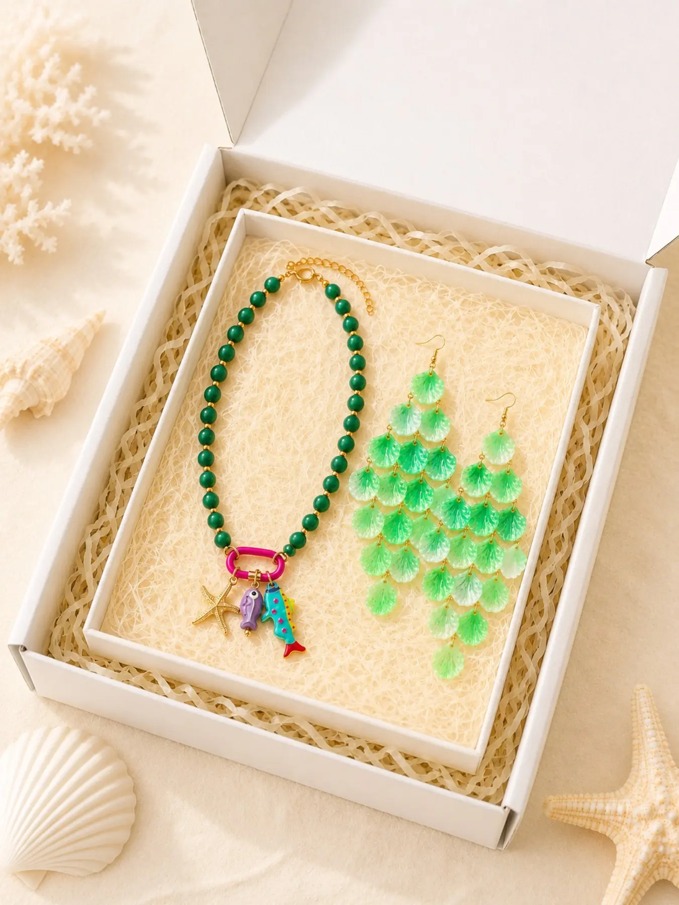 Palm Island Beach Jewelry Gift Box, Green Statement Necklace and Shell Earrings Set for Women, Tropical Vacation Gift