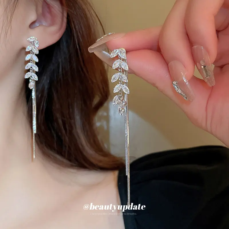 celebrity gossip merch reversing studs louvre jewelry face nikki reed jewelry Magnetic Stainless Steel Stud Earrings Set piercing disc Hypoallergenic Surgical Steel Stud Earrings Set ashley earring thick studs Skull Design Dangle Earrings spinner earrings