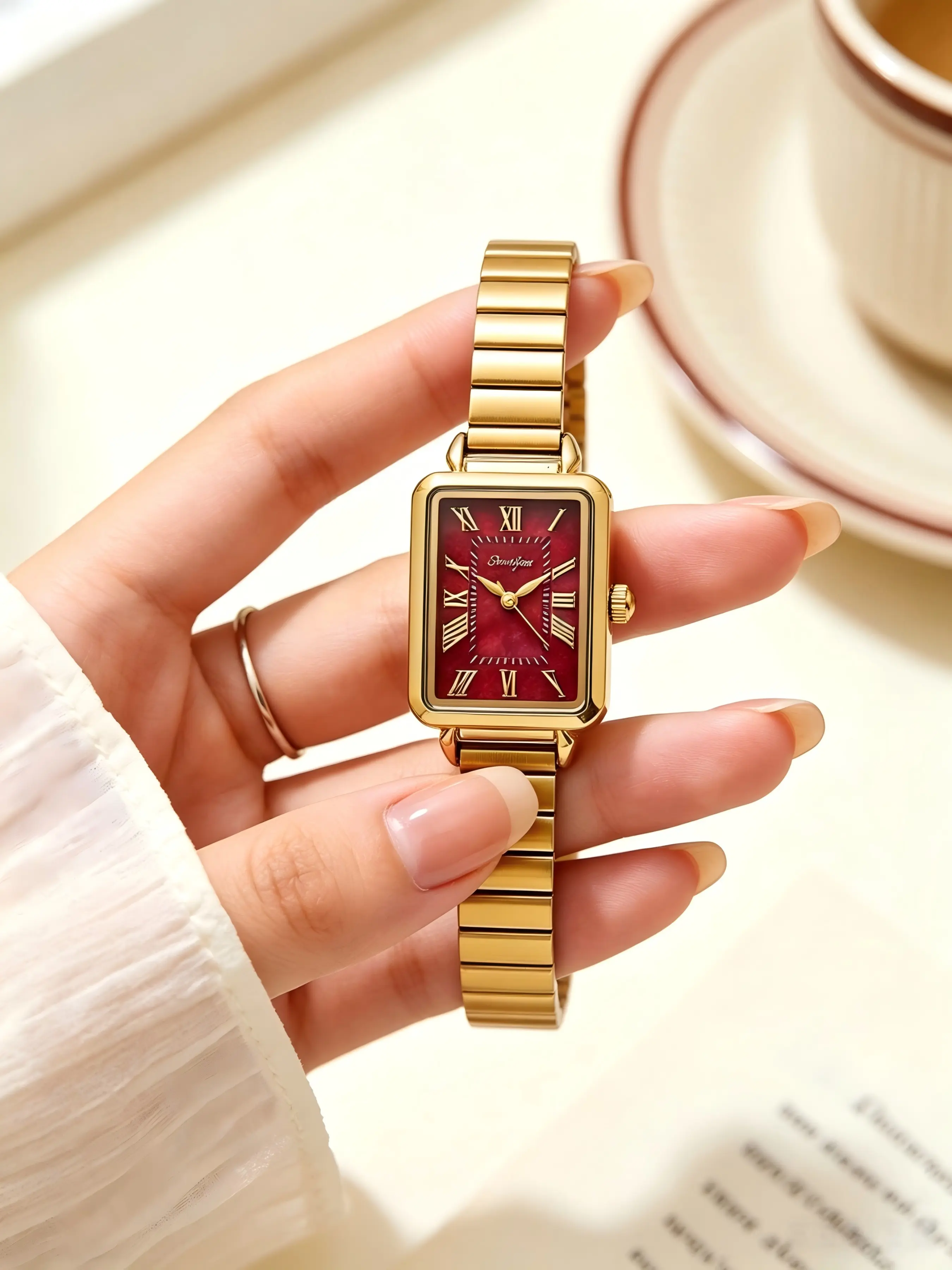 Women's Vintage Quartz Watch, Square Dial, Retro Design, Casual Fashion, Perfect for Travel and Daily Wear, Gift Box Included
