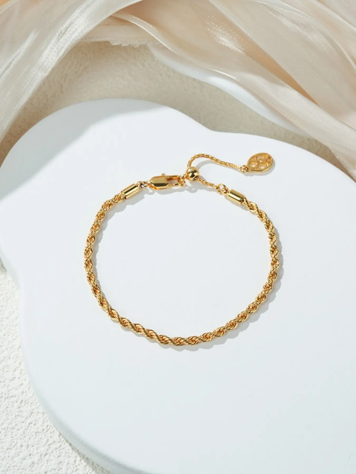 Copper Alloy Twist Rope Bracelet, Adjustable Chain, Elegant Style, Quiet Luxury, Daily Wear, Office, Gift for Friends