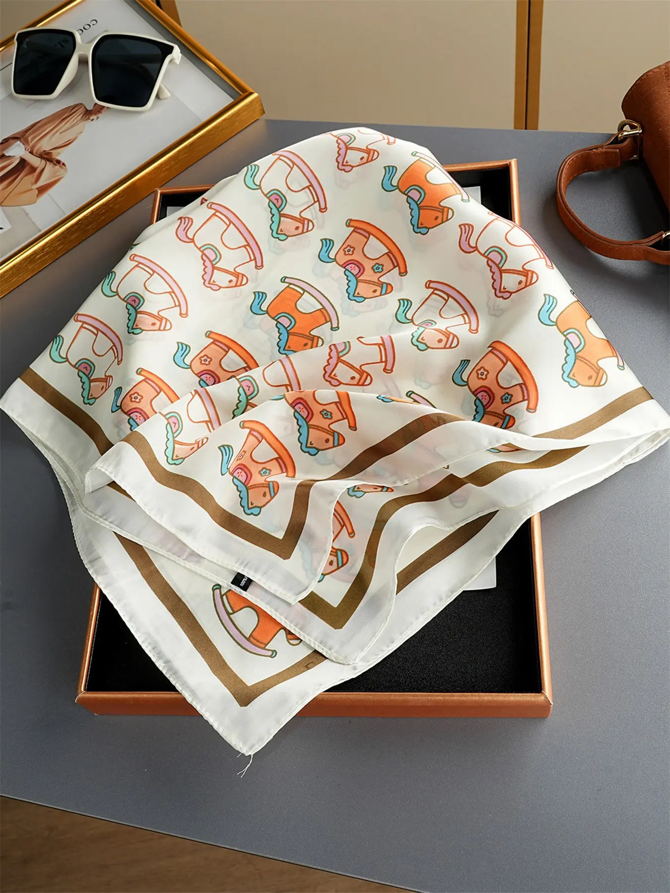 Trendy Floral Headscarf Luxury Scarf, Four-Season Square Shawl, Fashionable 27.56inch Silk Scarf, Casual Polyester Wrap, Women's Accessory