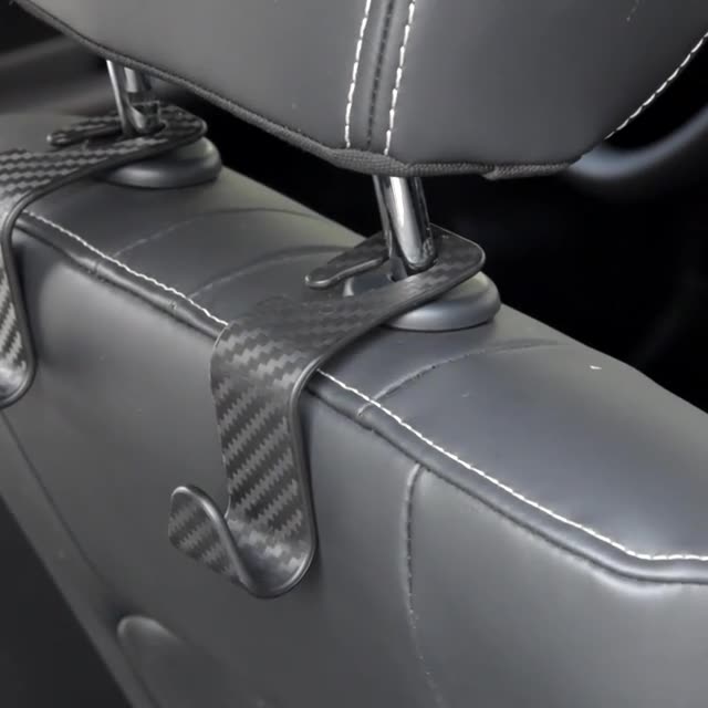 4 PCS Car Seat Headrest Thickened Hooks, Car Back Seat Storage Hooks, Car Seat Back Storage Hooks, Can Hang Wallets, Coats, Umbrellas, Shopping Bags, Handbags, Car Accessories. 2 Styles (Black Checkered/Black)