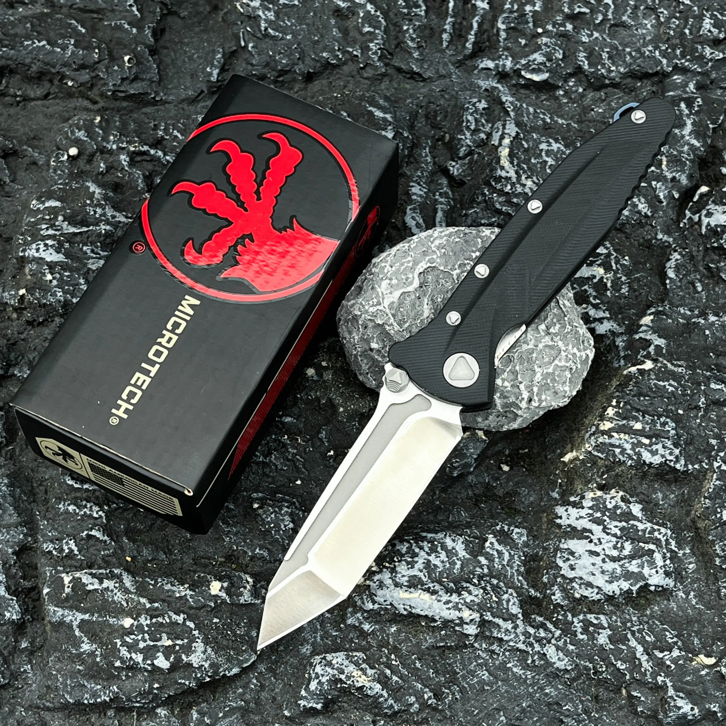 High-Quality Folding Knife for Hiking, D2 Steel Blade, G10 Handle, Multi-Functional, Essential Outdoor Fishing Tool, Two Colors Available