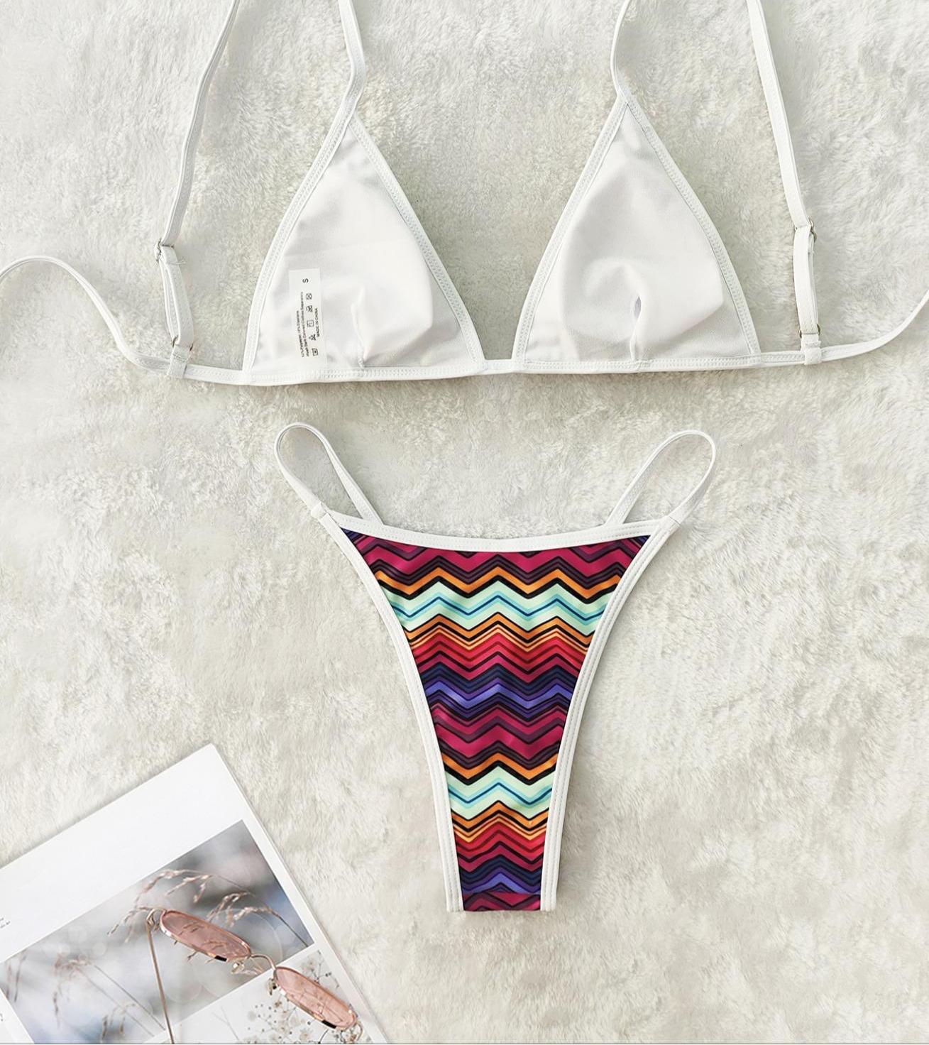 Two-Piece Set Women's Chevron Print Bikini Set, Spaghetti Strap Bikini, Casual Fashion Chic Tie Back Swimsuit Set for Beach Holiday Vacation, Ladies Swimwear for All Seasons