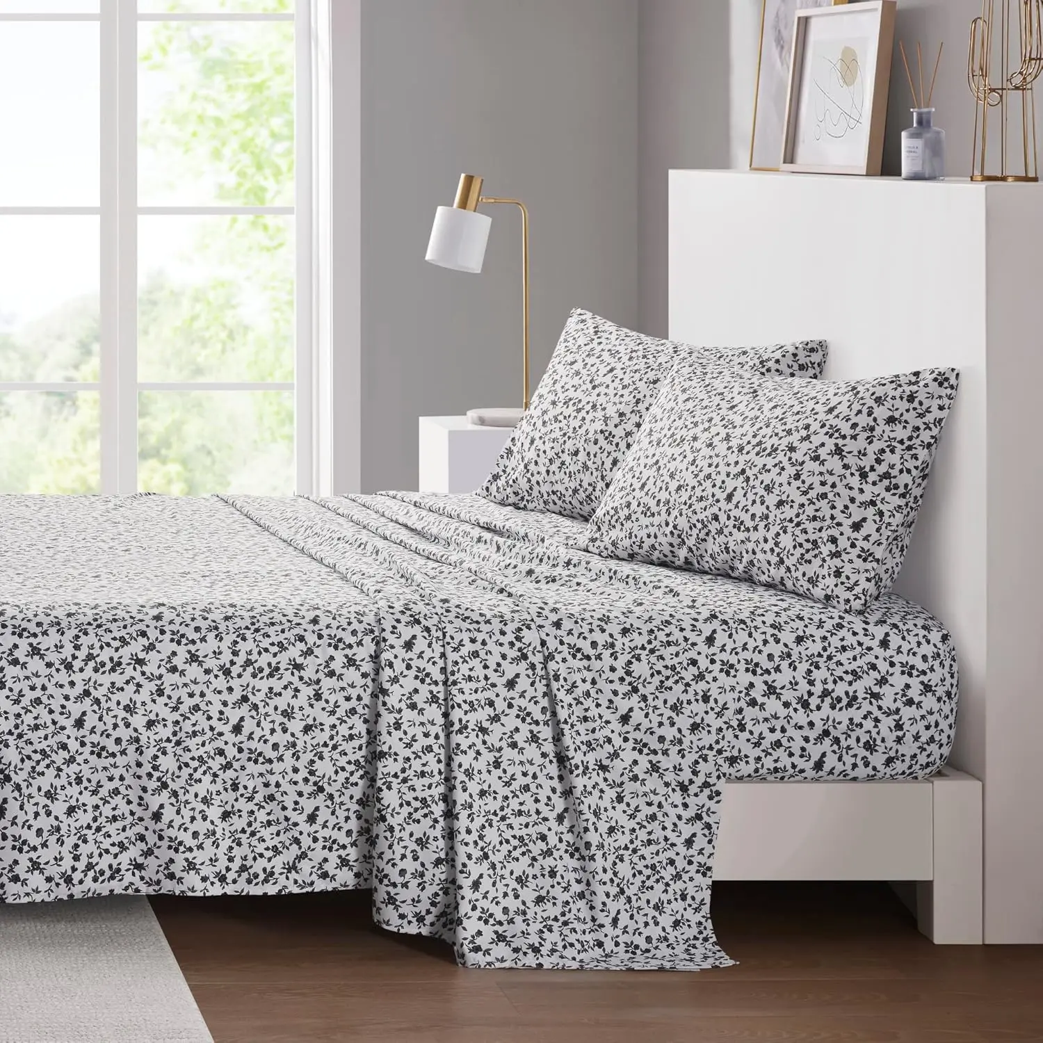 Printed Microfiber Sheet Set, Soft Bedroom Decor, Elastic Deep, All Season, Lightweight, Breathable, Cozy Bedding, Matching Pillowcase, King Black Floral 4 Piece