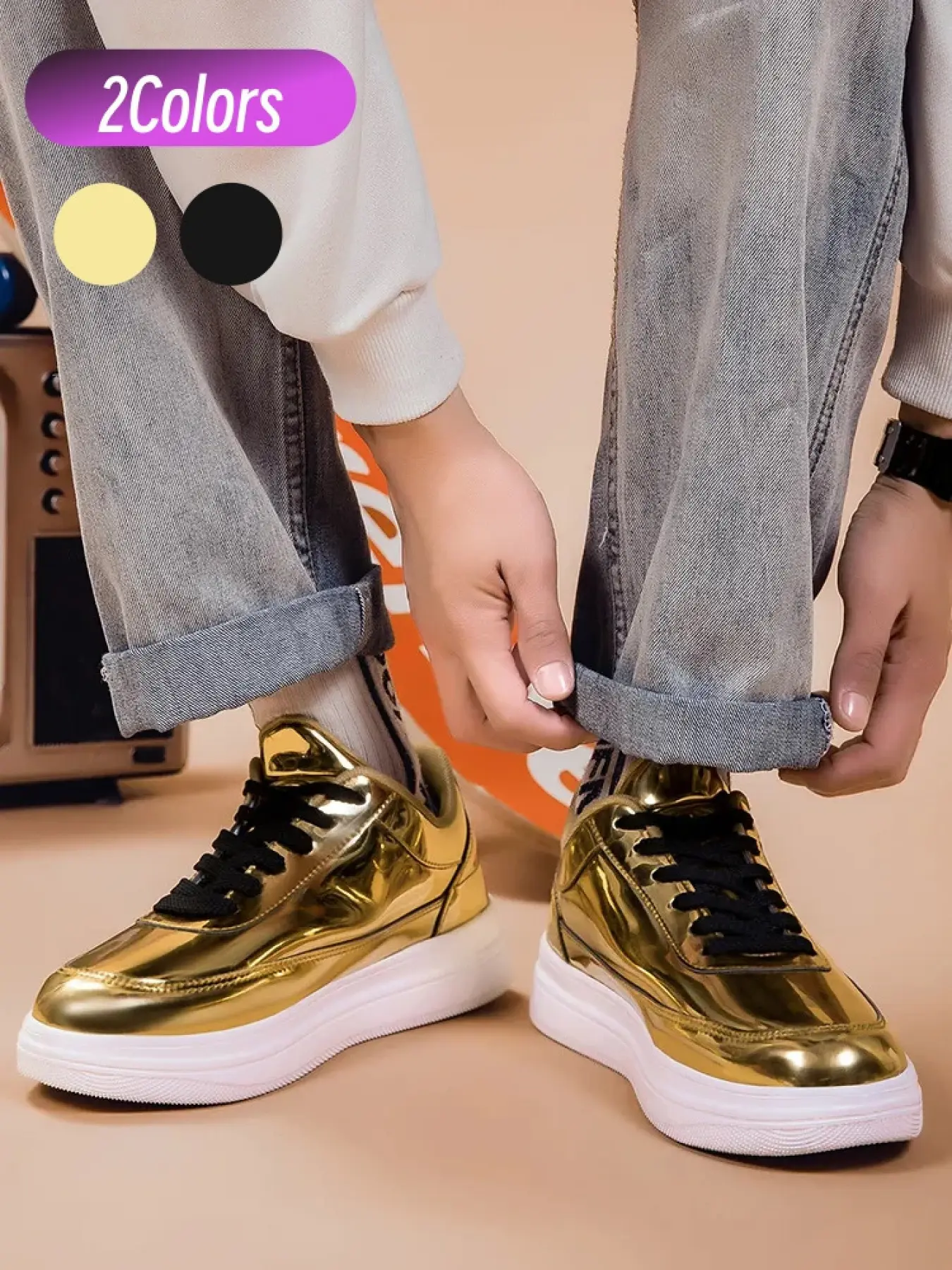 Trendy Metallic Gloss Platform Skate Shoes For Men Full Gold Eye-catching Look Thick Platform With Black Rope Laces Slimming Heightening Cut Ideal Footwear For Commute And Street Fashion