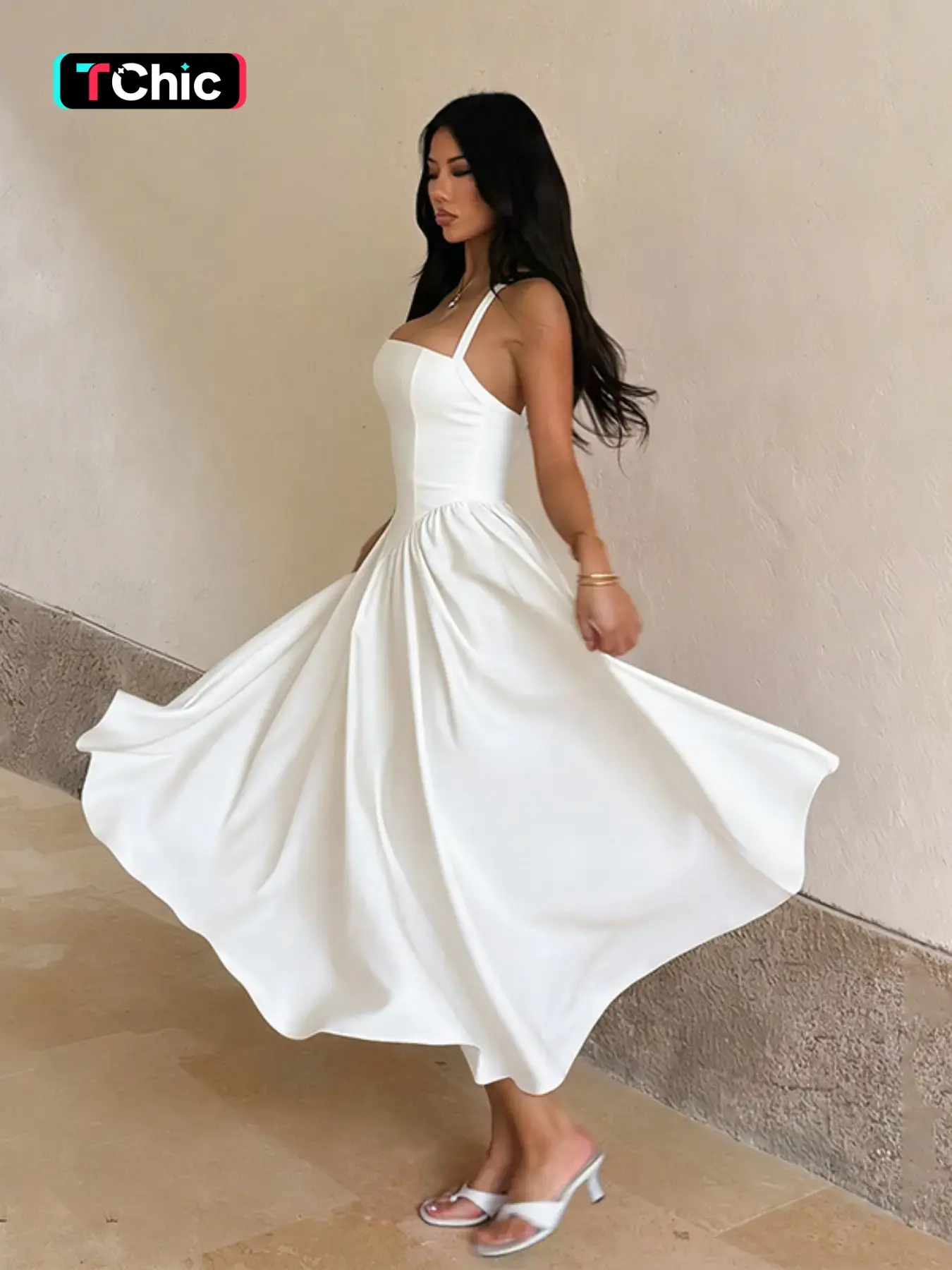 Elegant A-Line Dress with Halter Neckline, Slim-Fitting Plain Design, Versatile Wardrobe Essential, Perfect for Formal Occasions, Stylish Women's Clothing