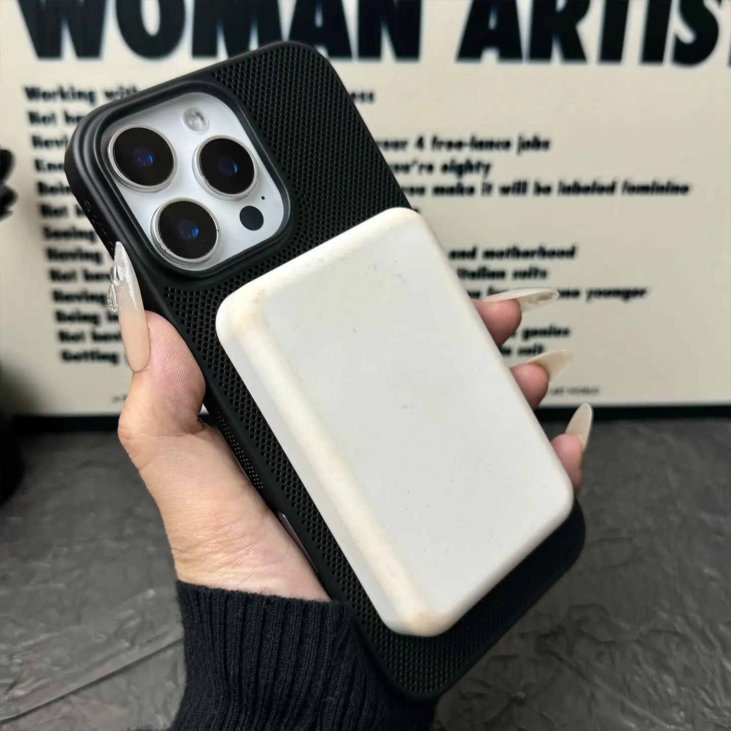 Net hole heat dissipation magnetic phone case for iPhone 17 Pro Max 16 15 14 13 12. Summer breathable anti-drop protective case.