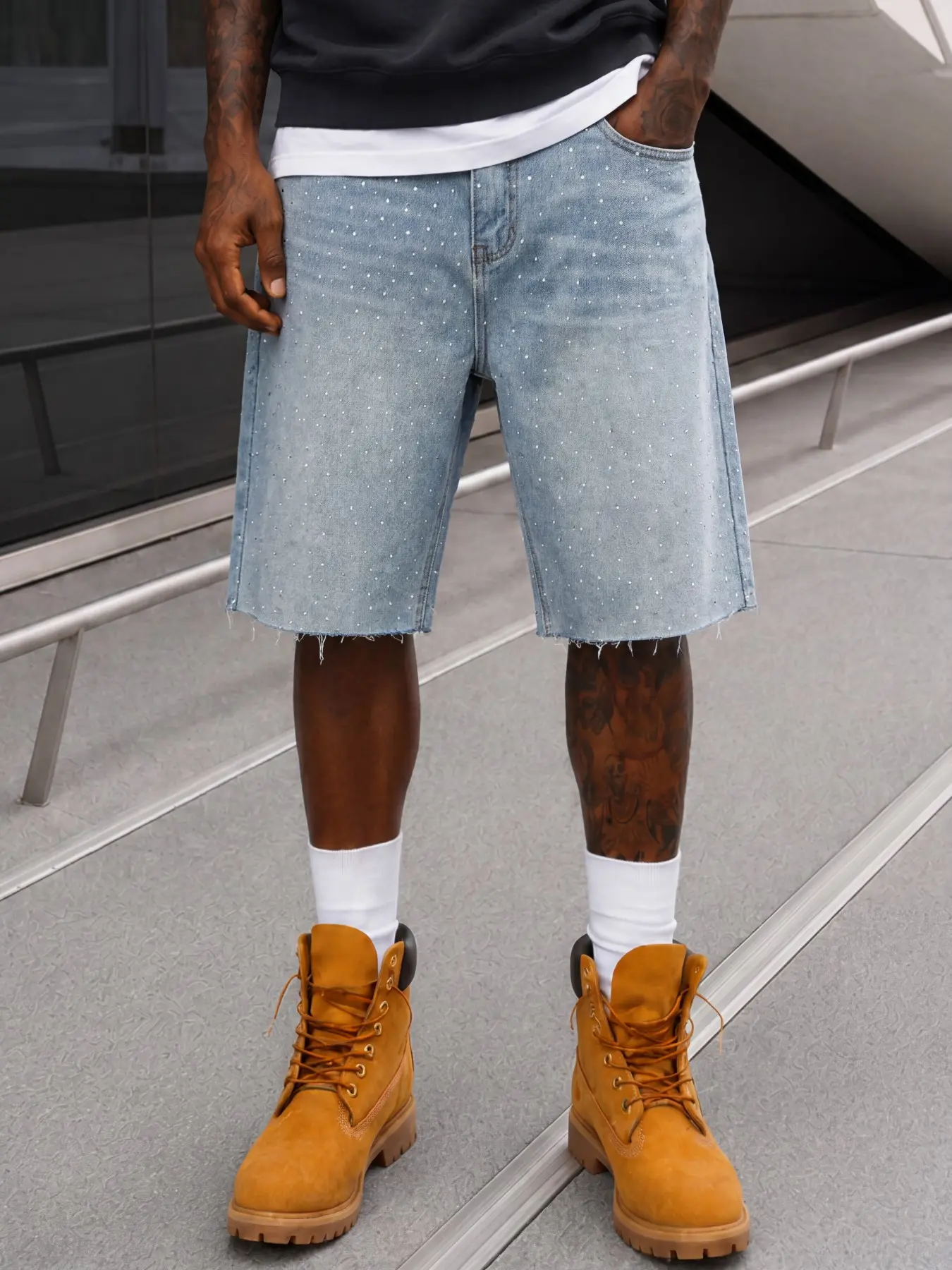 Men's Light Wash Rhinestone Baggy Denim Shorts, Knee Length Raw Hem Jorts, Loose Fit Y2K Hip Hop Skate Streetwear Summer Shorts