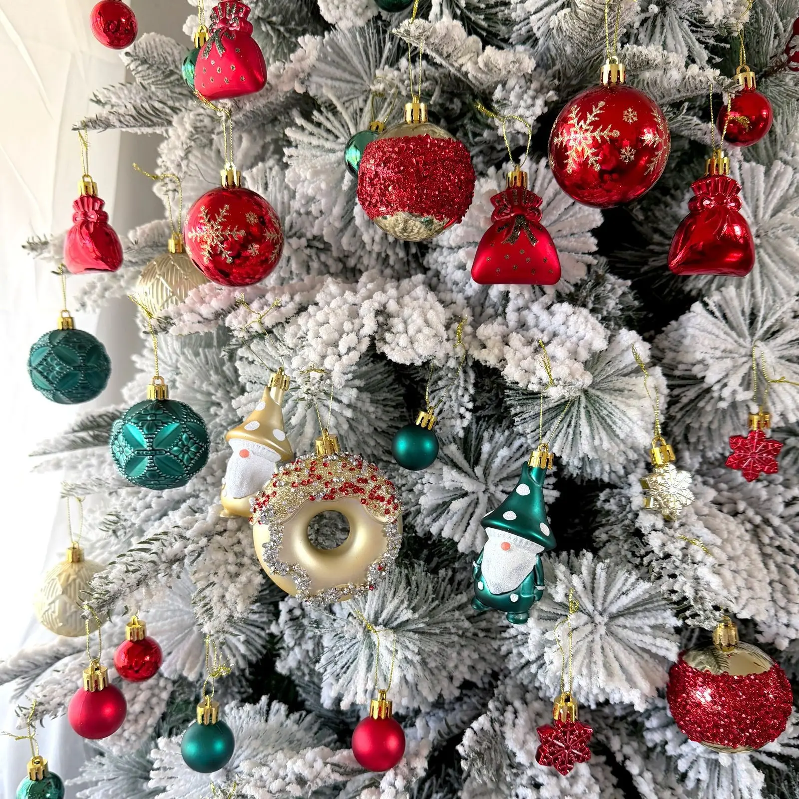 Christmas Decoration Set, Donut Rudolph Elf Painted Christmas Balls, Gift Box Kit, Tree Ornaments, 60pcs/64pcs Optional