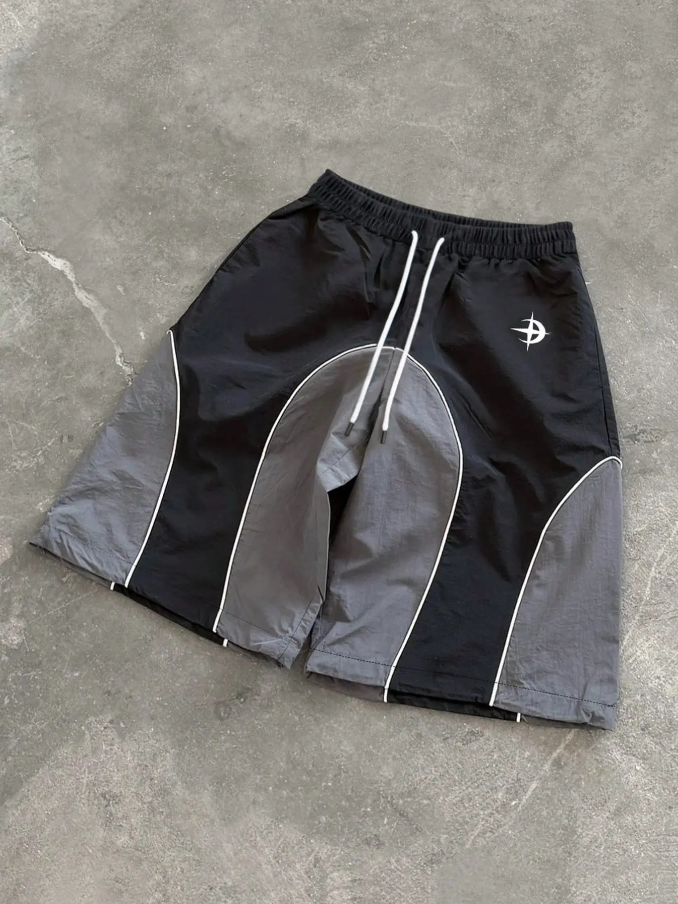 Men's Colorblock Shorts, Drawstring Waist, Quick-Dry, Casual Streetwear, Loose-Fitting, Knee-Length, All Seasons
