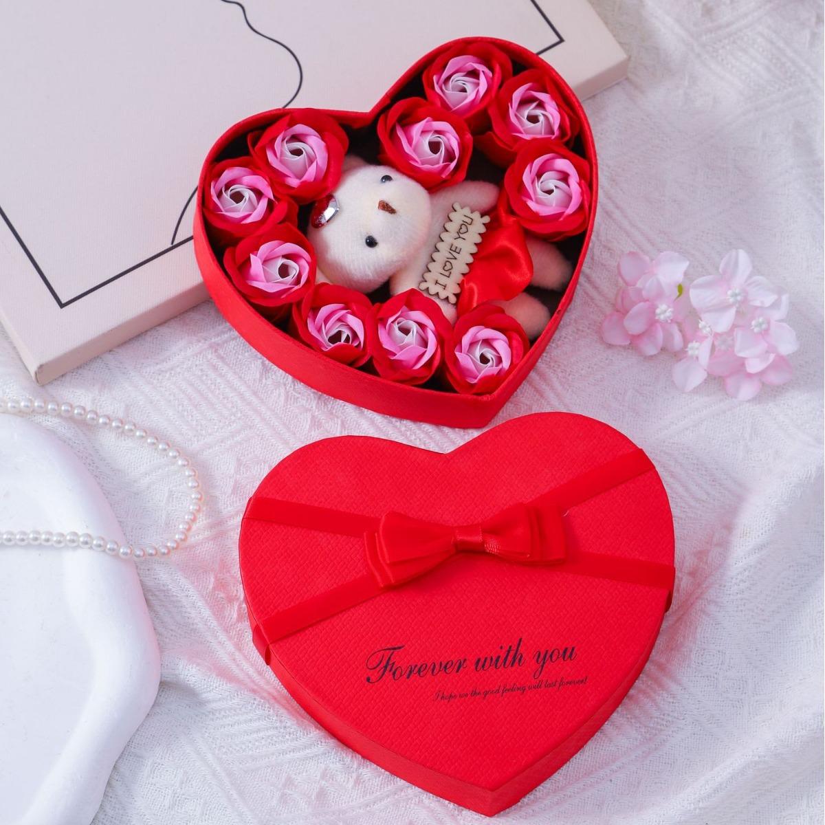Cross-border Soap Flower Rose Heart-shaped Gift Box, Valentine's Day and Christmas Gift, Heart-shaped Artificial Rose Gift Box and Present
