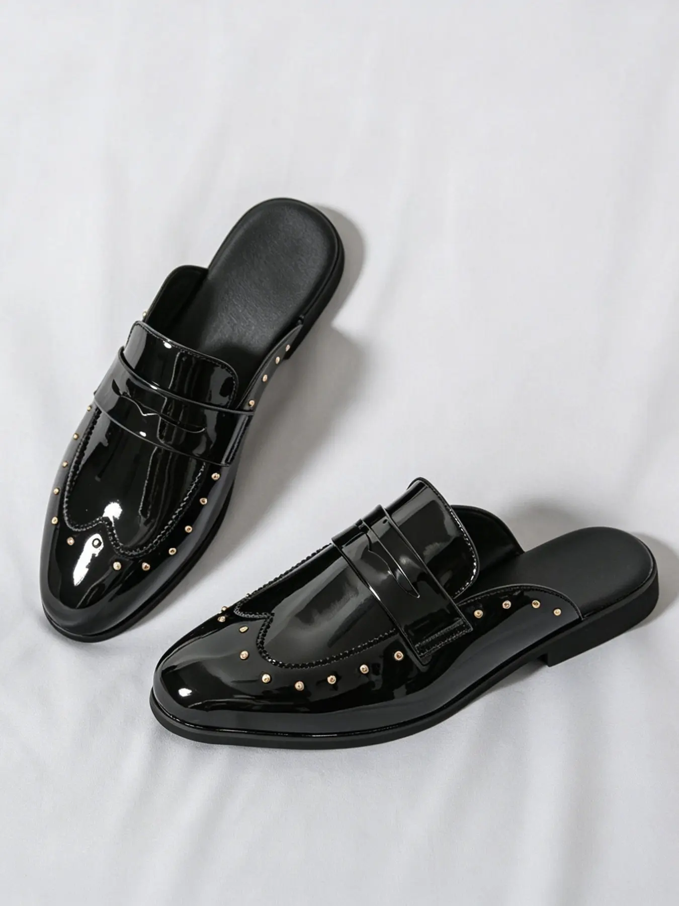 Men's Vintage British Business Slip-On Mules, Leather Half Sandals with Metal Rivets, Low Heel Flat Shoes, Sizes 38-46