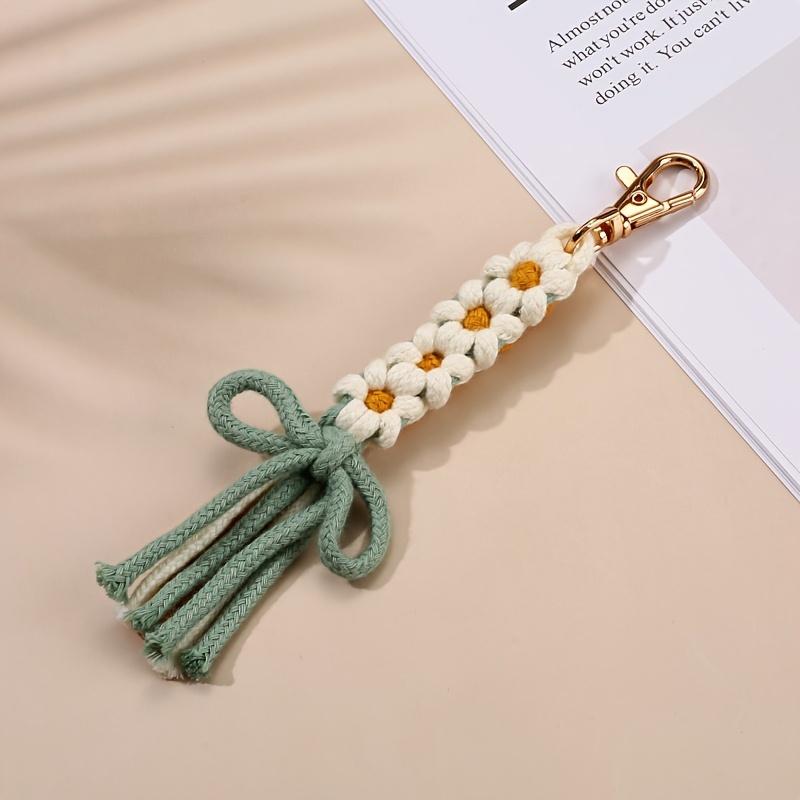 1 Daisy Tassel Keychain, Cute Woven Key Ring, Backpack Charm,  Pendant, Home Decor, Gift for Women's Daily Use