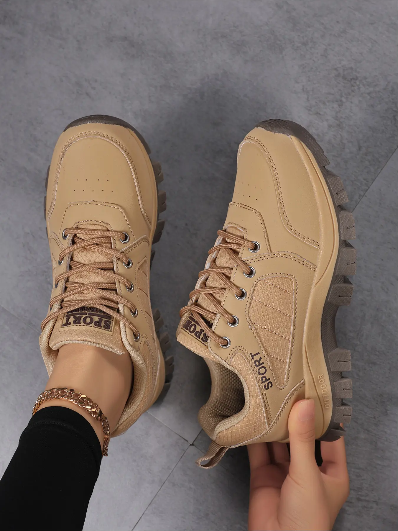 Women's Non-Slip Premium Hiking Shoes Thick Sole Wear-Resistant Trekking Sneakers Outdoor Trekking Footwear Outdoor Travel Footwear