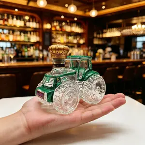Tractor Whiskey Decanter, Rustic Farm Bar Decor, Perfect Gift for Whiskey Lovers & Farmers, Unique Home Bar Accessory, Glass