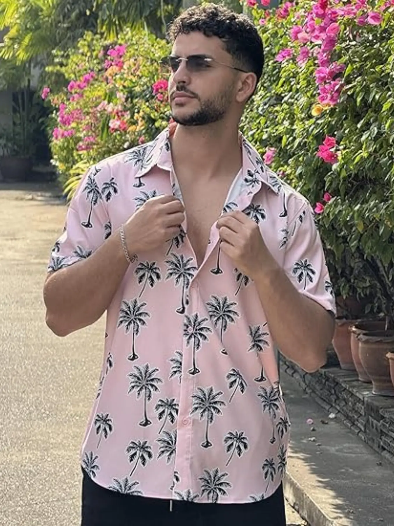 Men Turn‑Down Collar Short Sleeve Button Up Shirt Minimalist Black Palm Tree Silhouette Full Sublimation Print Regular Fit Casual Shirt For Summer Vacation Beach Party Seaside Travel Daily Street Wear