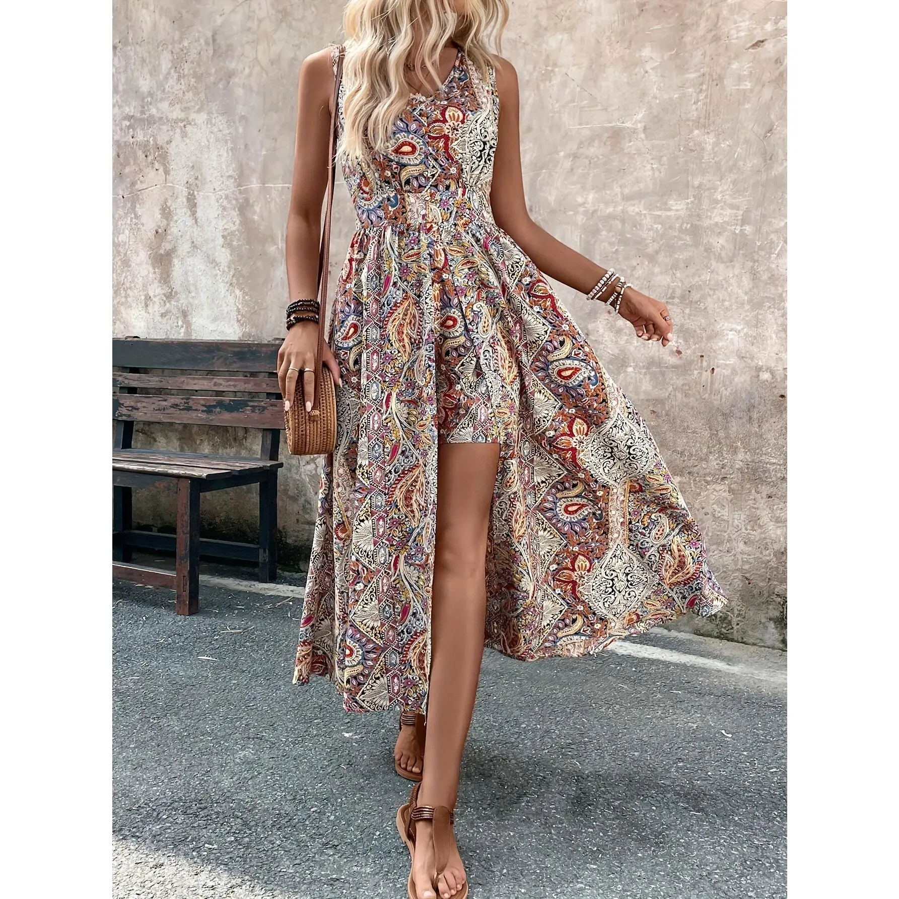 Women's Paisley Print V-Neck Sleeveless Resort Jumpsuit, Spring-Summer New Arrival, European-American Fashion Trend, Machine Washable Leisure Overalls, Machine Wash