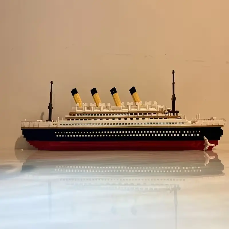 Titanic, Empire State Building, Liberty Statue Block Set, Complex Assembly, Collectible Ship Model, Perfect for Home and Office Decor