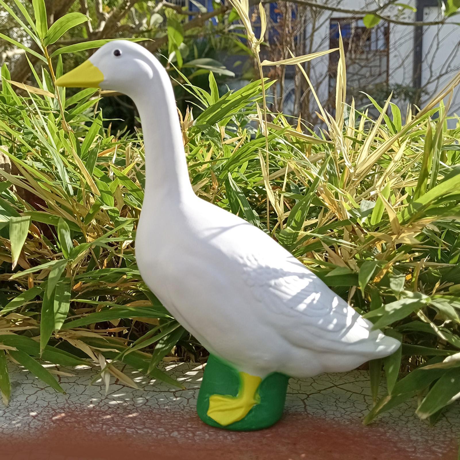 Resin Goose Figurine Lifelike Exquisite Craft Goose Statue Sculpture Ornament for Home Garden Porches Decoration