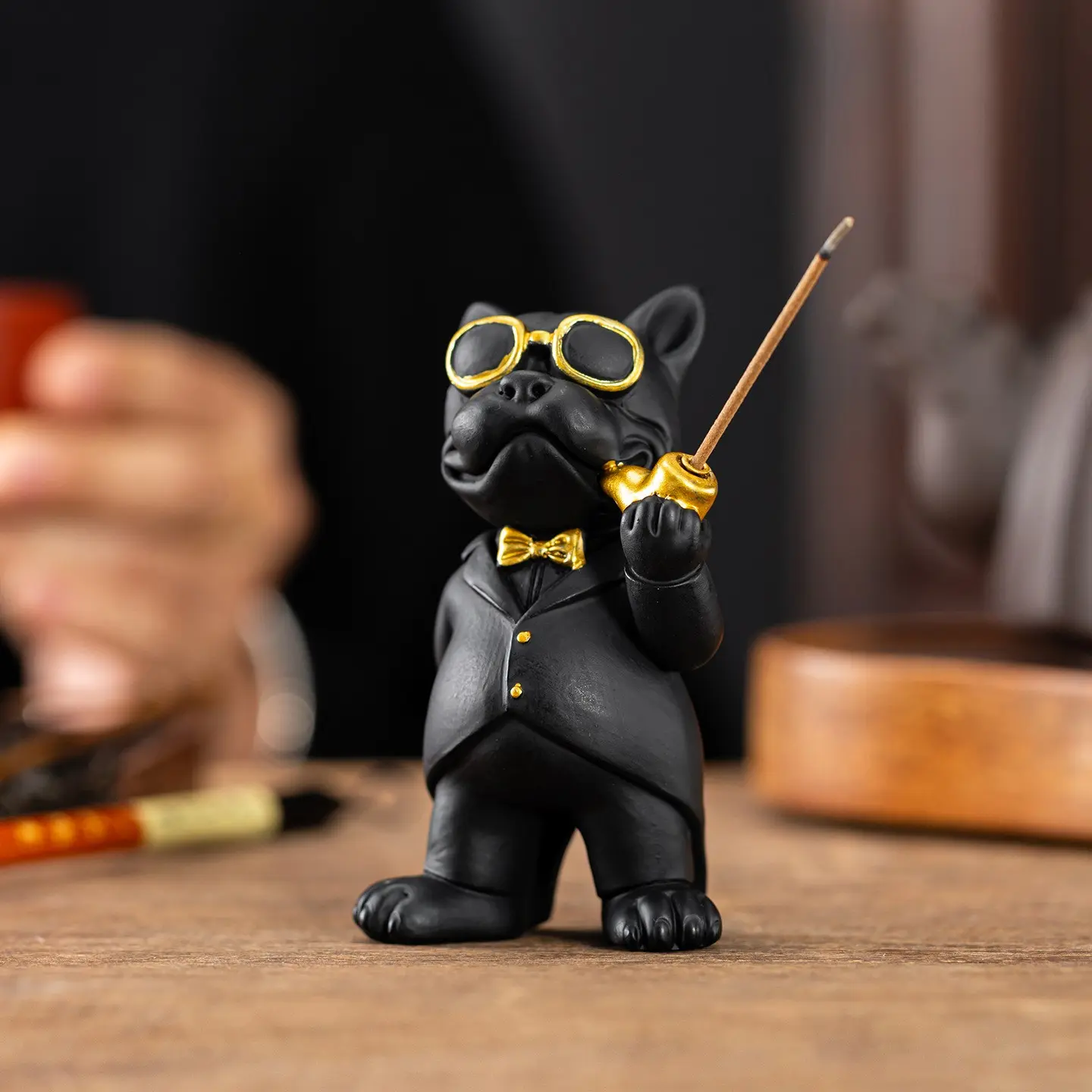 Trendy Bulldog Incense Holder, Home Aromatherapy, Suit and Sunglasses Design, Creative Home Desktop Decor, Aromatic Diffuser Stand, Unique Furniture Accessory, Fragrance