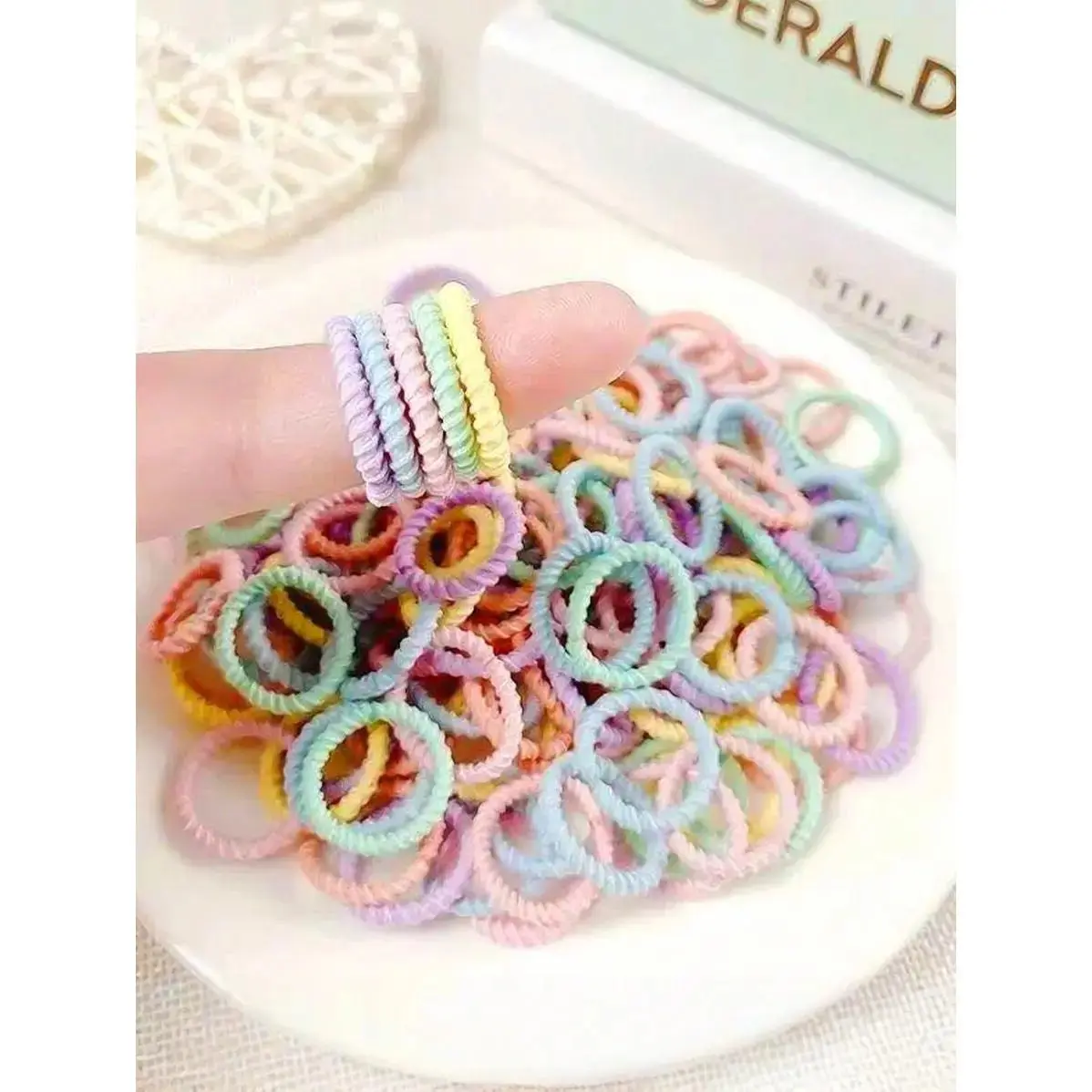 100pcs Colorful High-Elastic Non-Damaging Small Rubber Band Hair Ties, Casual Multicolor Set of Elastic Band Scrunchies for Girls - Colorful Hair Accessories, Ponytail Accessories (Party Bags & Gifts)