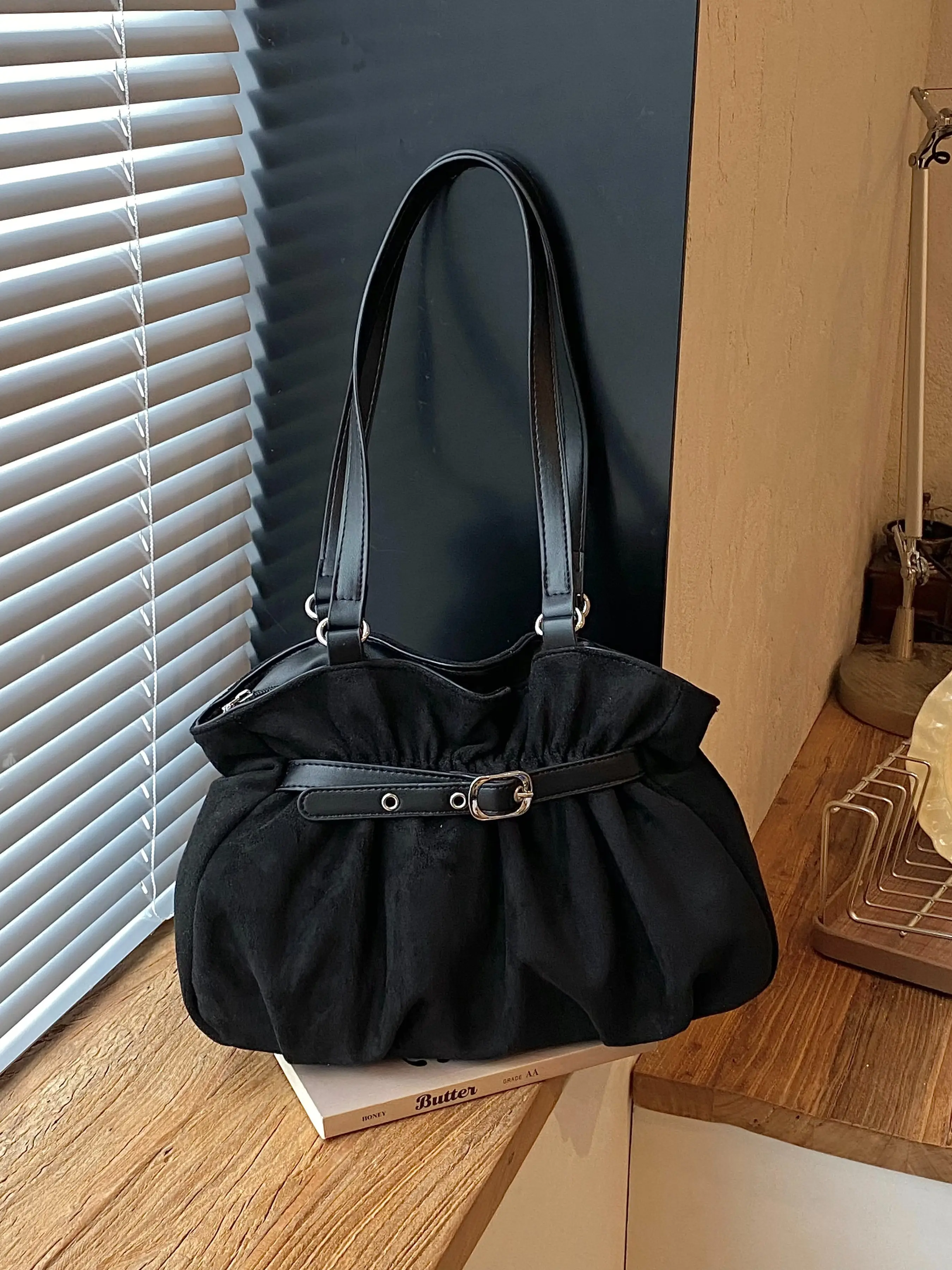 Vintage Pleated Underarm Tote Bag, Soft Fabric, Drawstring Design, Buckle Decoration, Spacious Interior, Versatile Style, Perfect for Daily Use