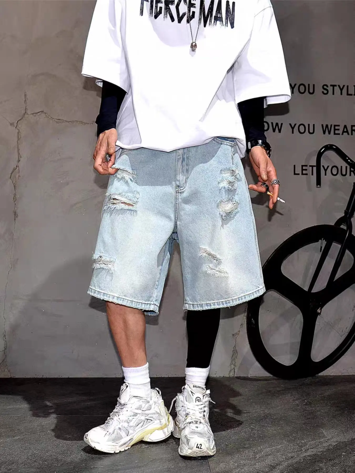 Y2K Vintage Light Blue Ripped Wide Leg Relaxed Fit Five-Quarter Denim Jeans, Multi-Layer Frayed Edge Design, Casual Streetwear for Men