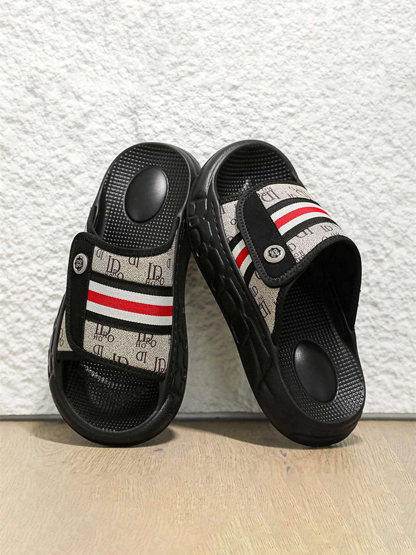 Men's Fashionable Letter Label Decorated Slides, Casual Comfortable Breathable Beach Shoes Slippers, Trendy All-match Slippers for Indoor & Outdoor Wear, Boy